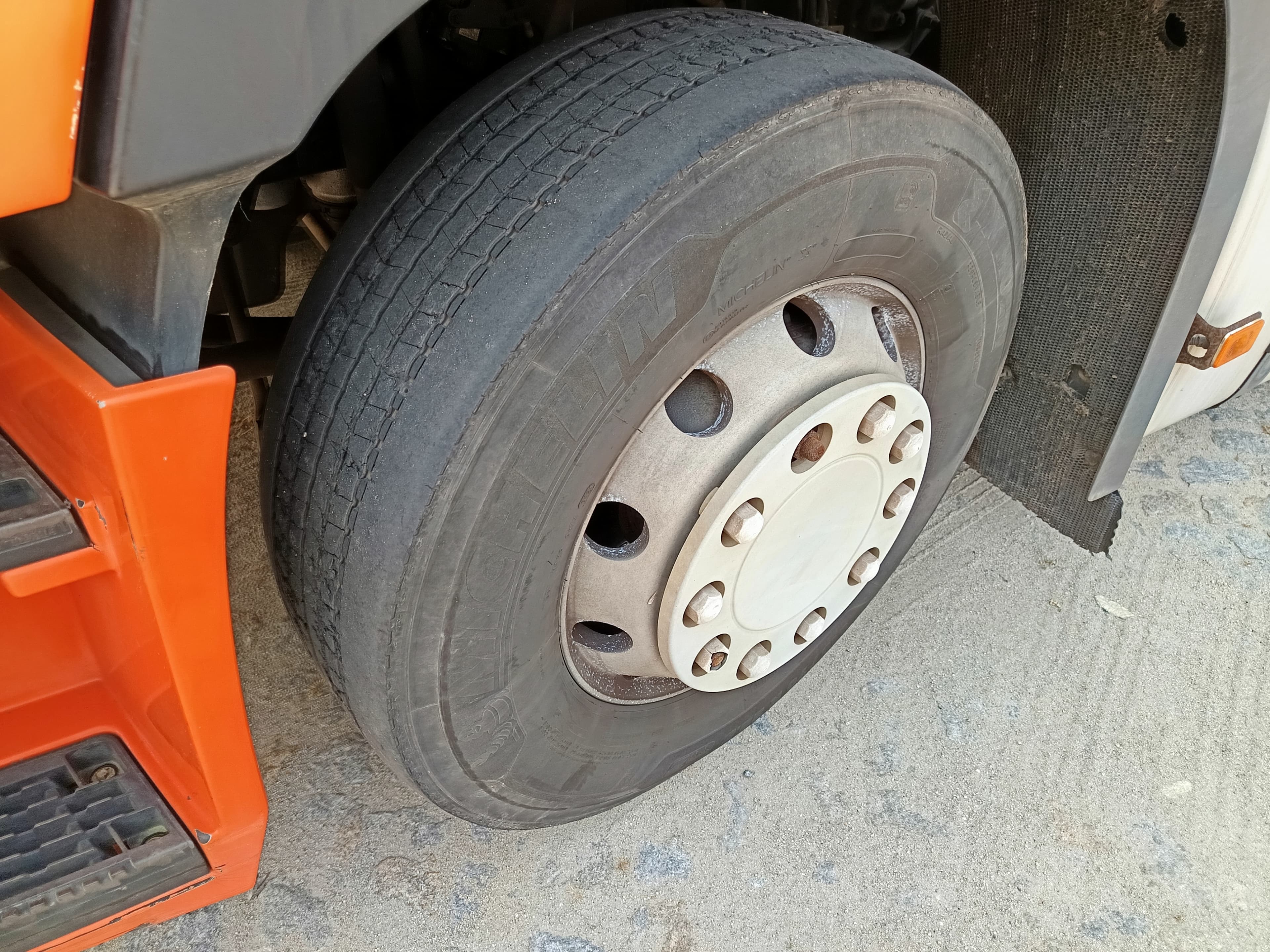 Renault T480 · Ano 2015 · Retarder — image 9