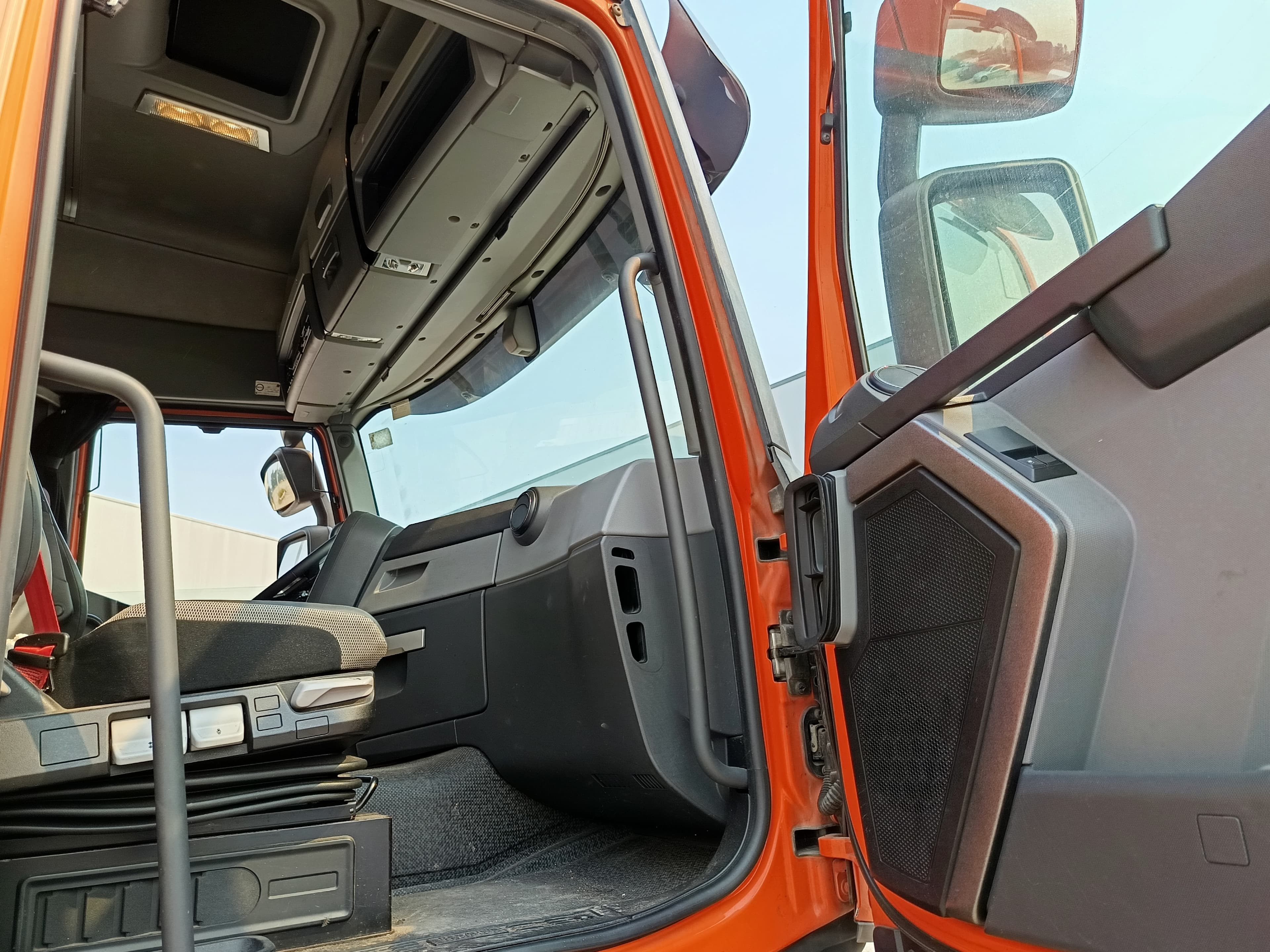 Renault T480 · Ano 2015 · Retarder — image 13