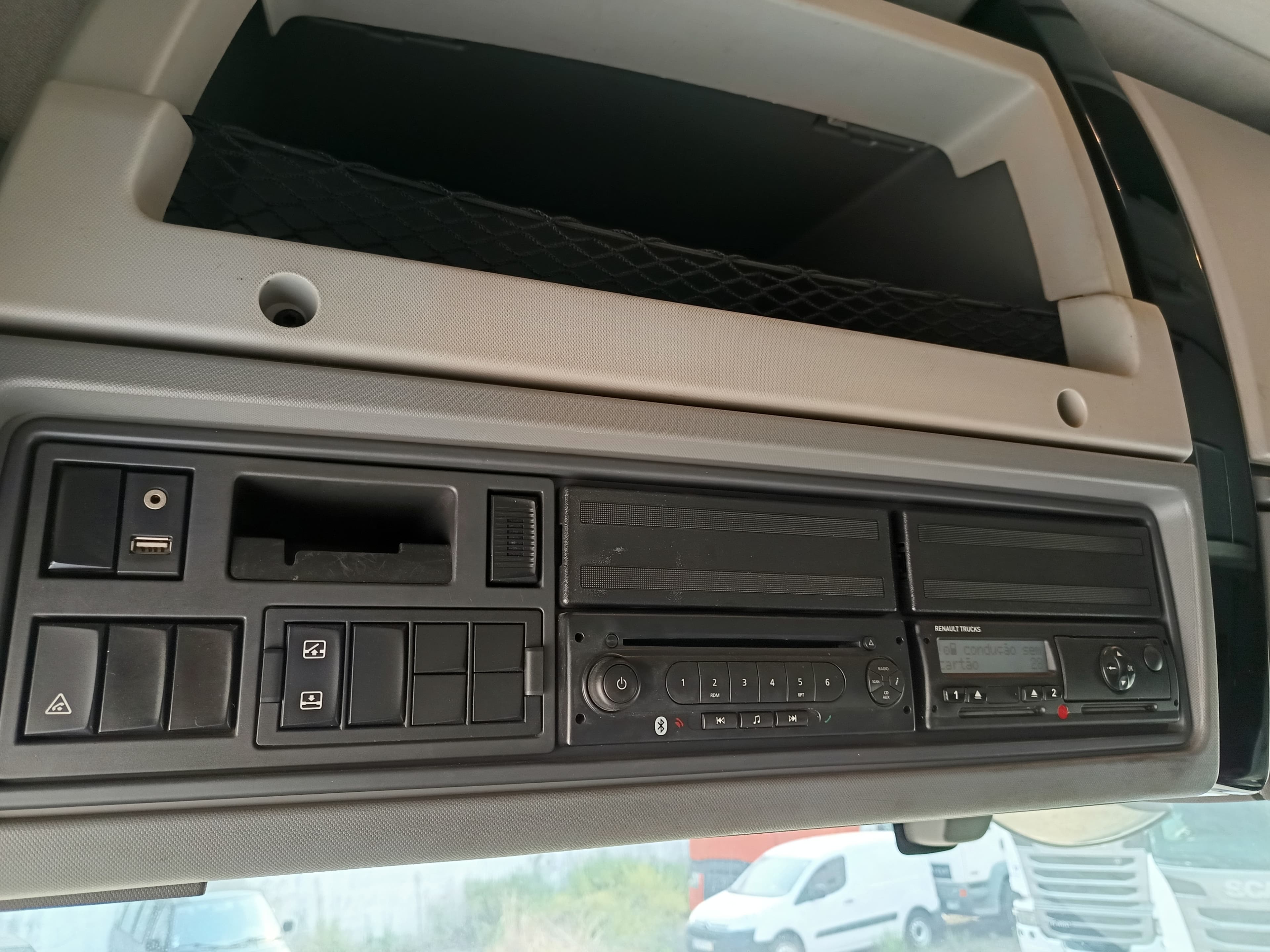Renault T480 · Ano 2015 · Retarder — image 26