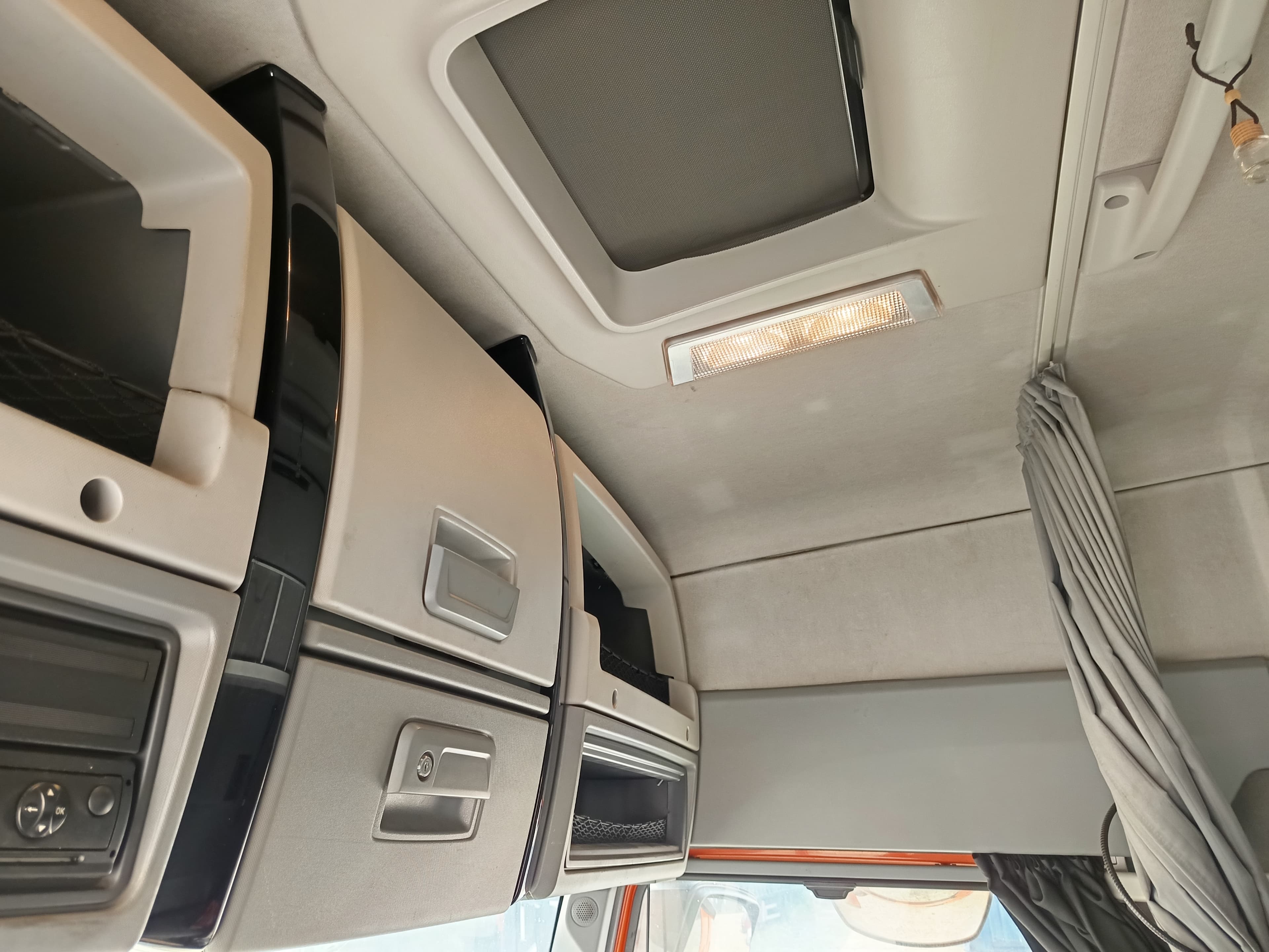 Renault T480 · Ano 2015 · Retarder — image 27