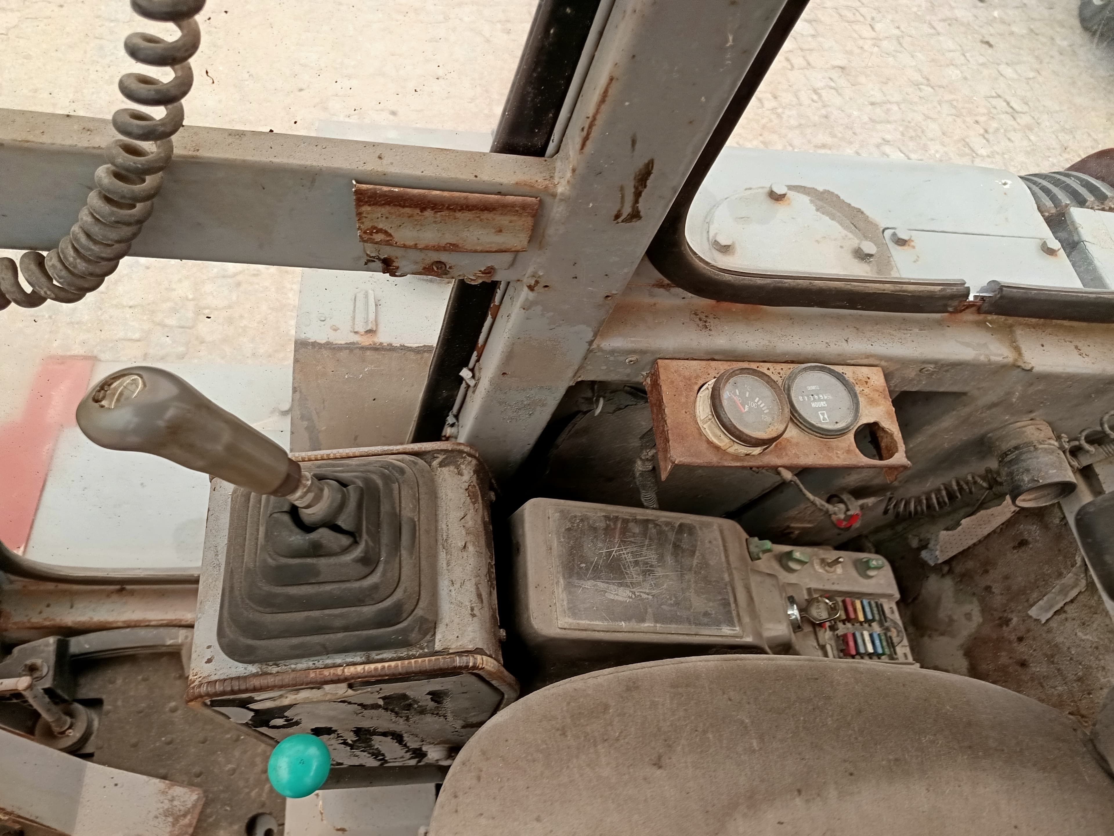 Mini Escavadora Takeuchi — image 14