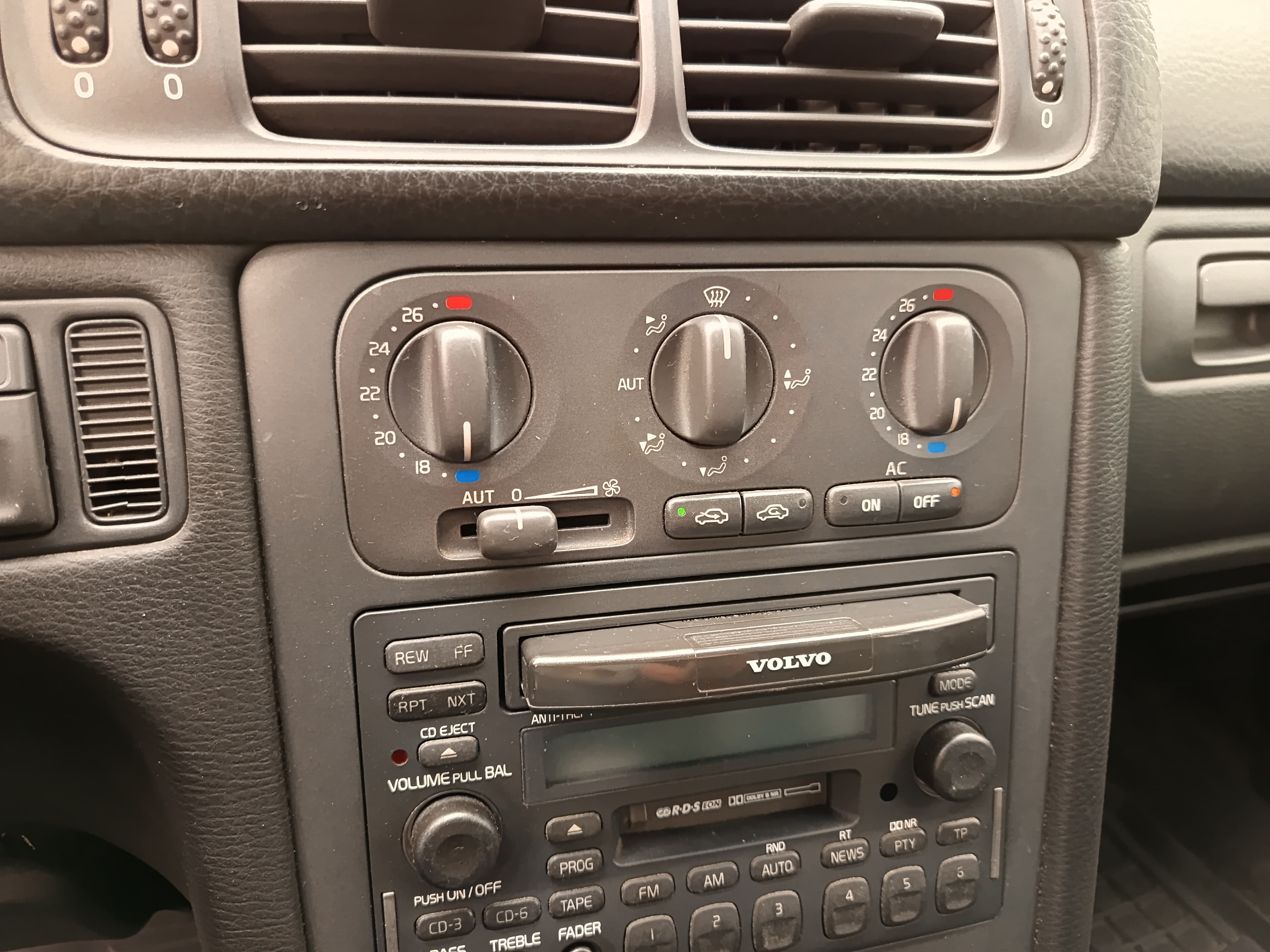 Volvo V70 · Ano 1997 — imagem 28