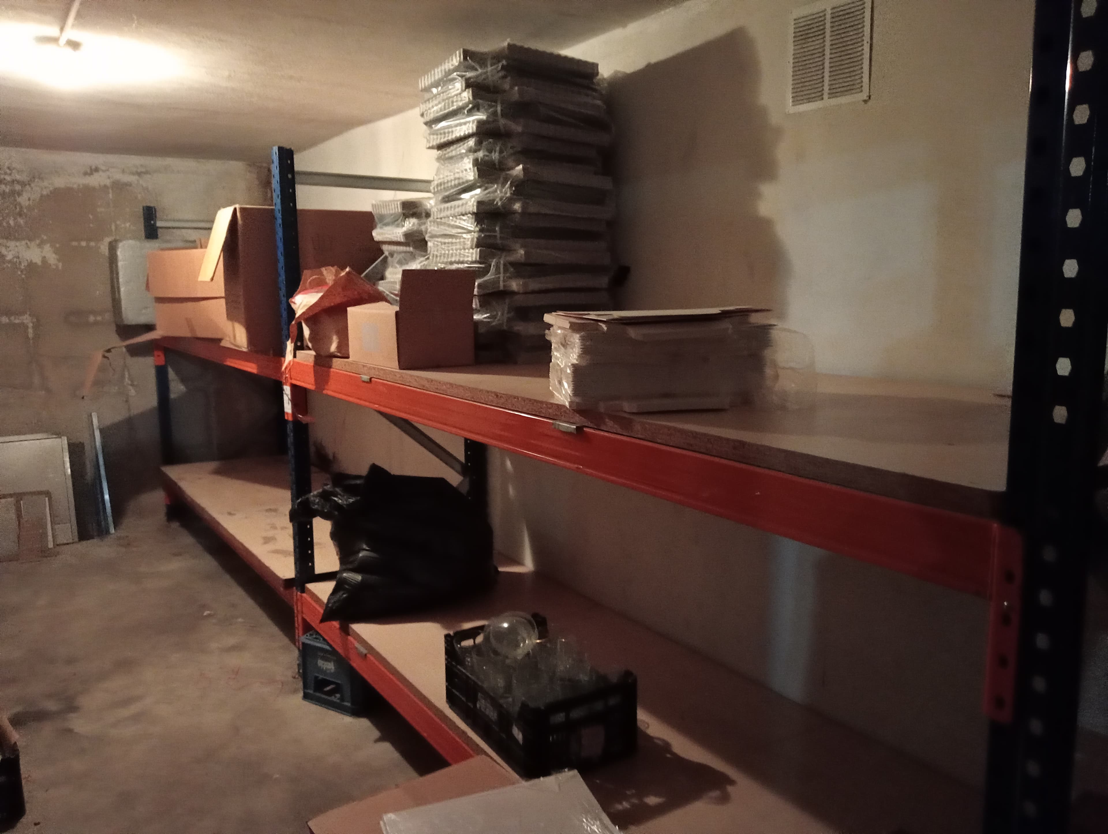 Garagem (transformada em arrecadação) · Guimarães — imagem 4
