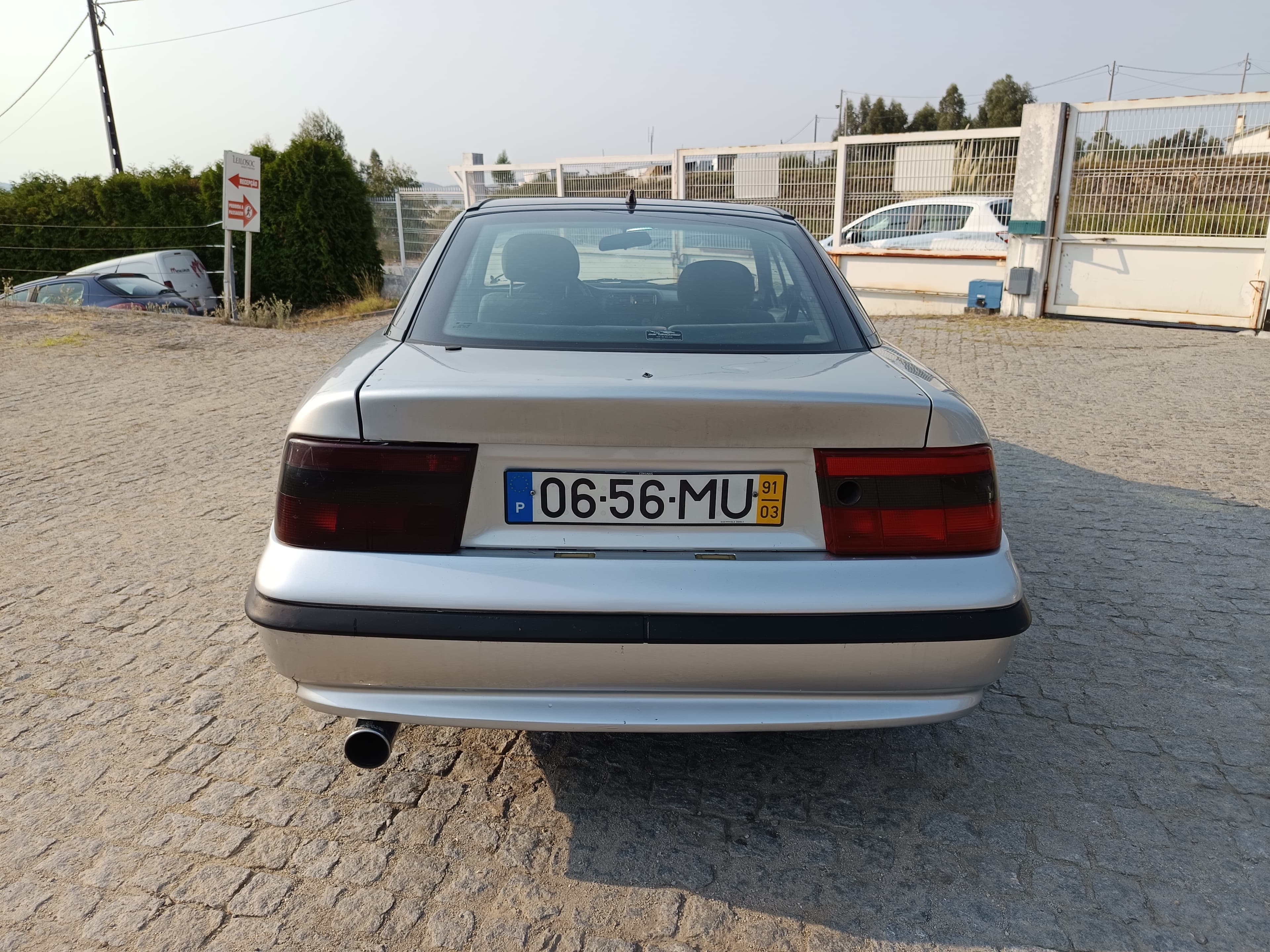 Opel Calibra A · Ano 1991 — imagen 5