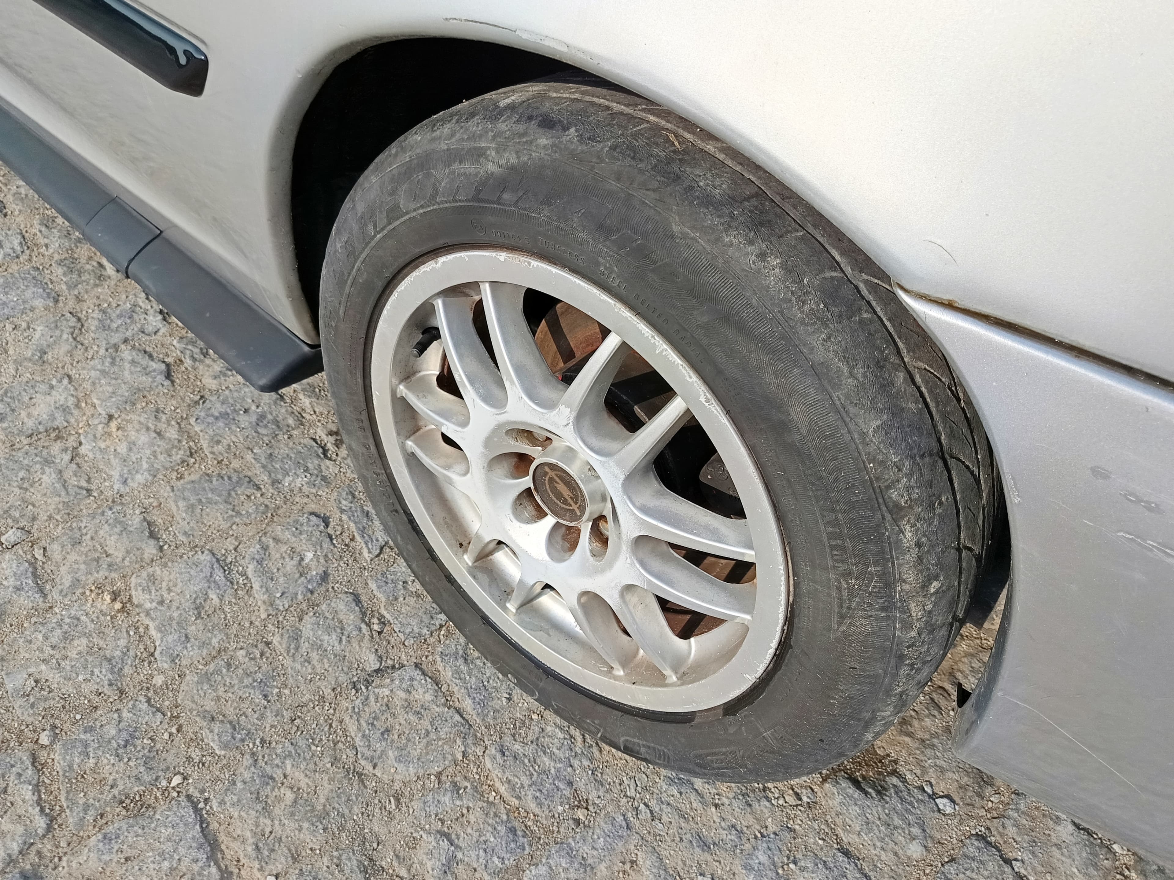 Opel Calibra A · Ano 1991 — imagen 13