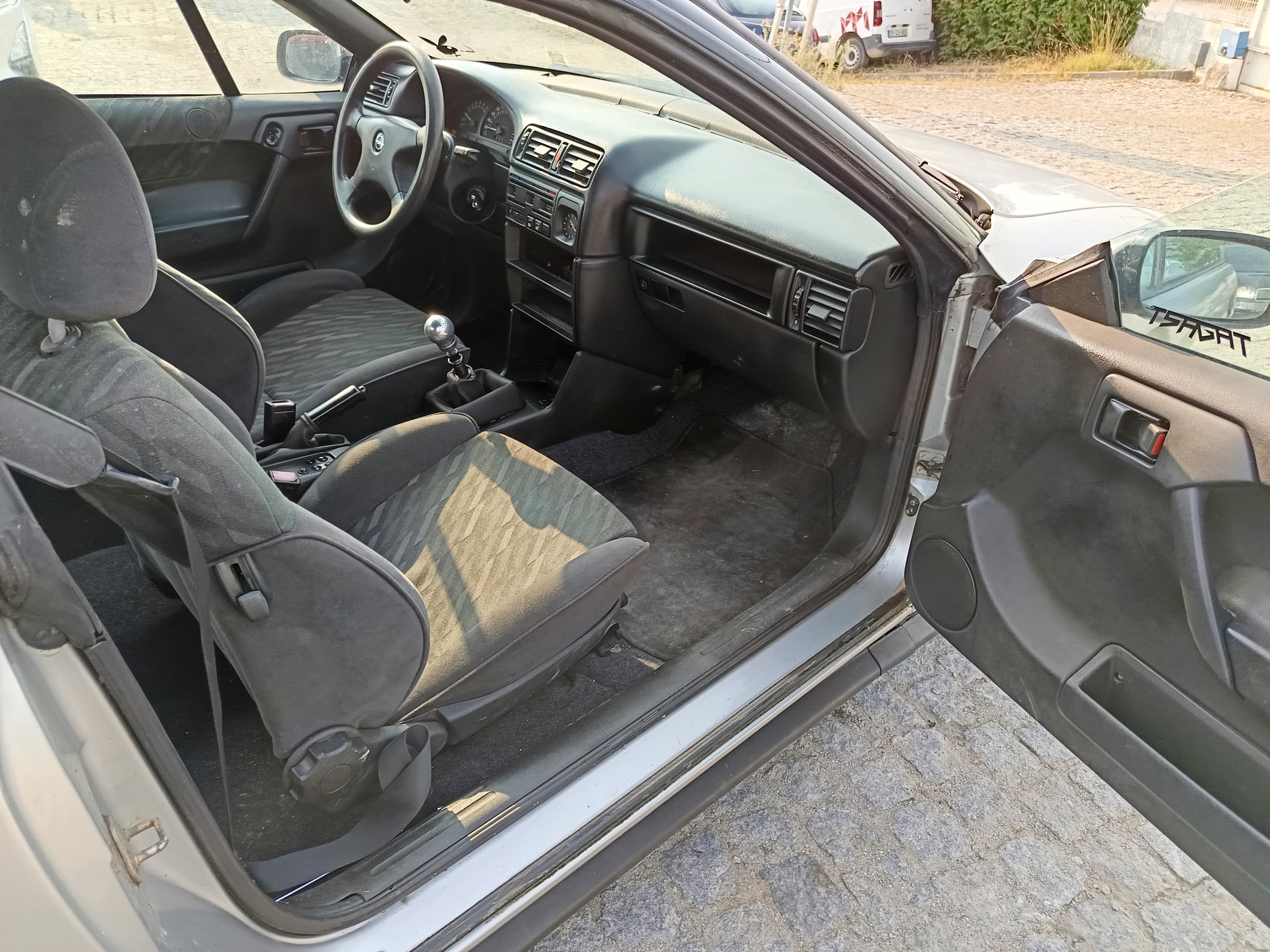 Opel Calibra A · Ano 1991 — imagen 24