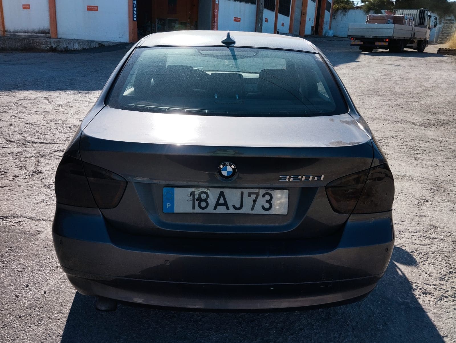 BMW 320D · Ano 2005 — imagen 9