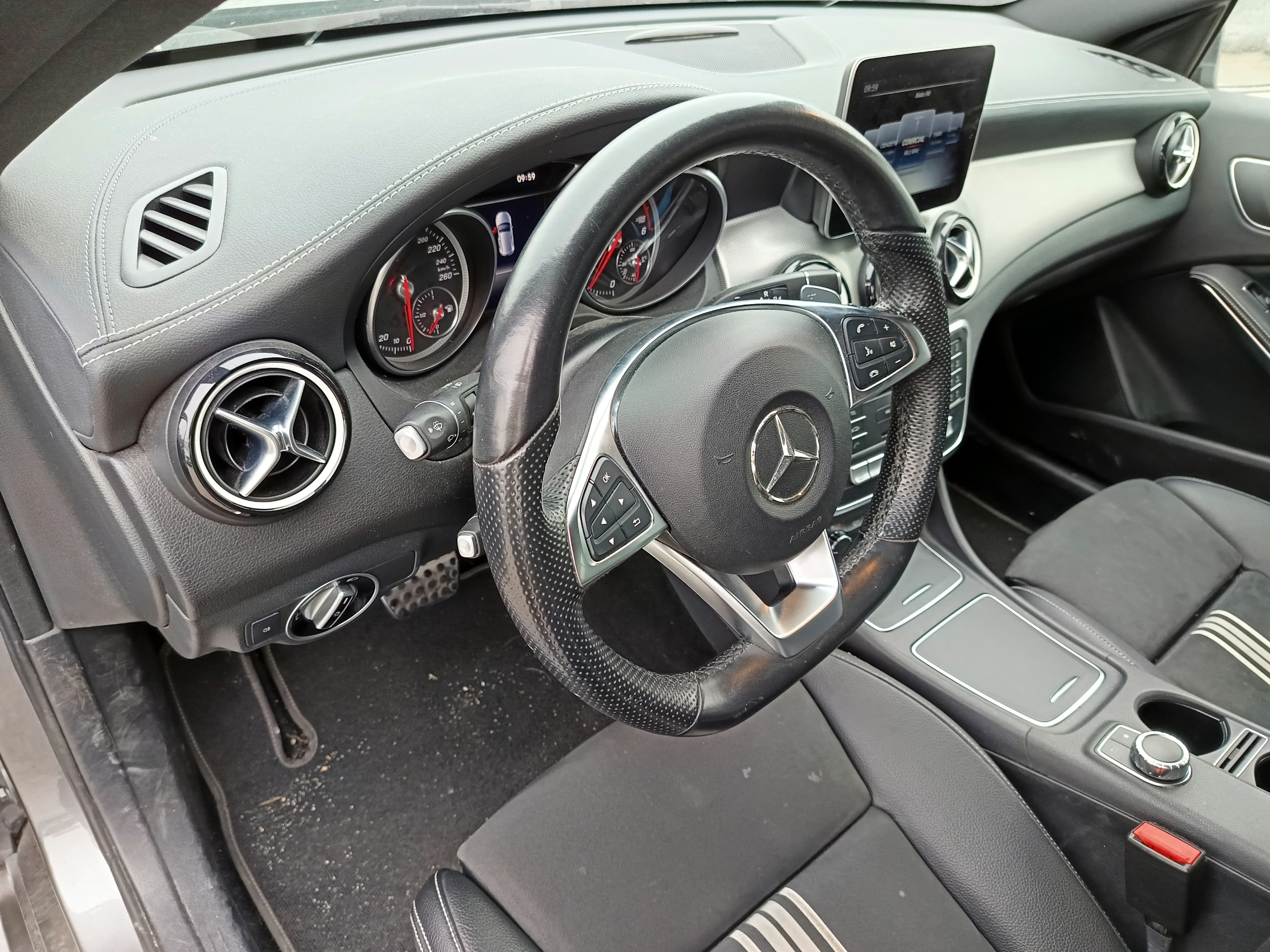 Mercedes-Benz A 180D · Ano 2018 — imagem 34