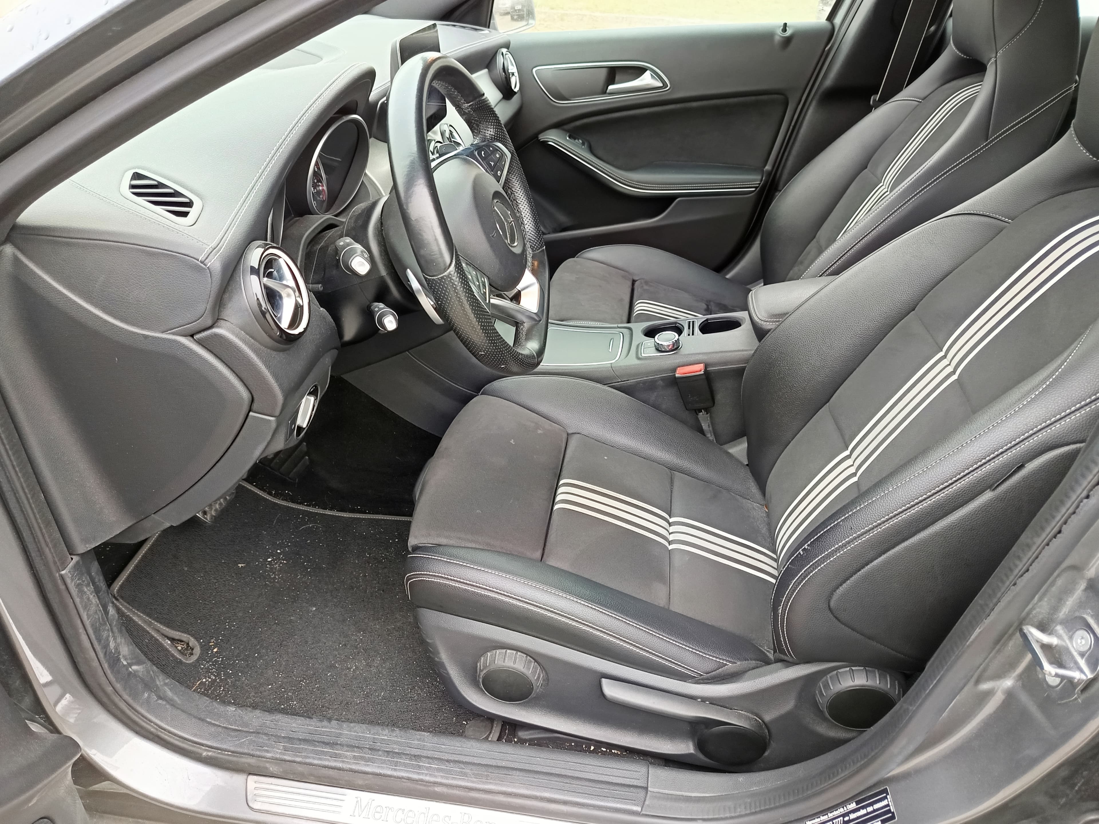 Mercedes-Benz A 180D · Ano 2018 — imagem 32