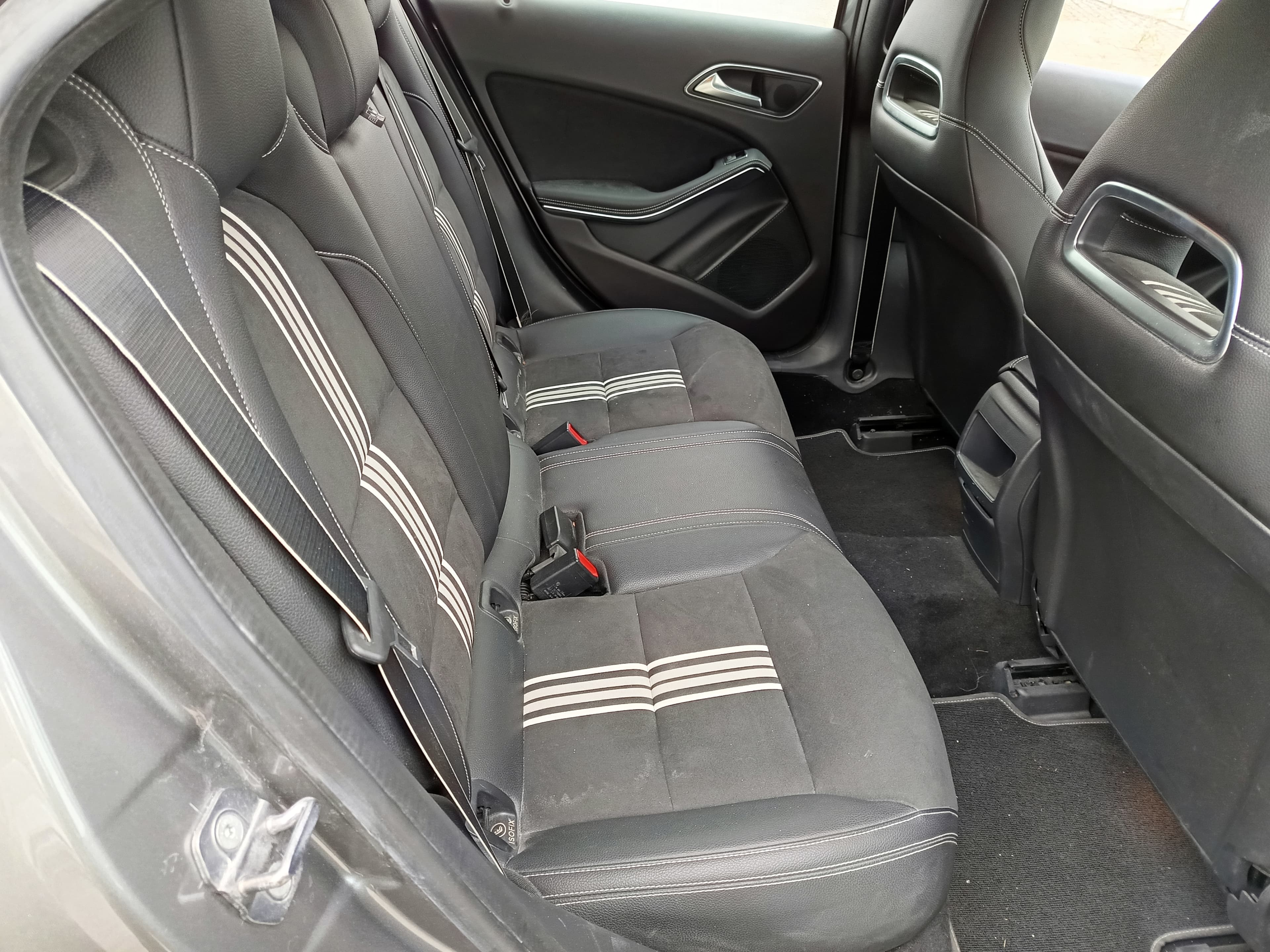 Mercedes-Benz A 180D · Ano 2018 — imagem 23