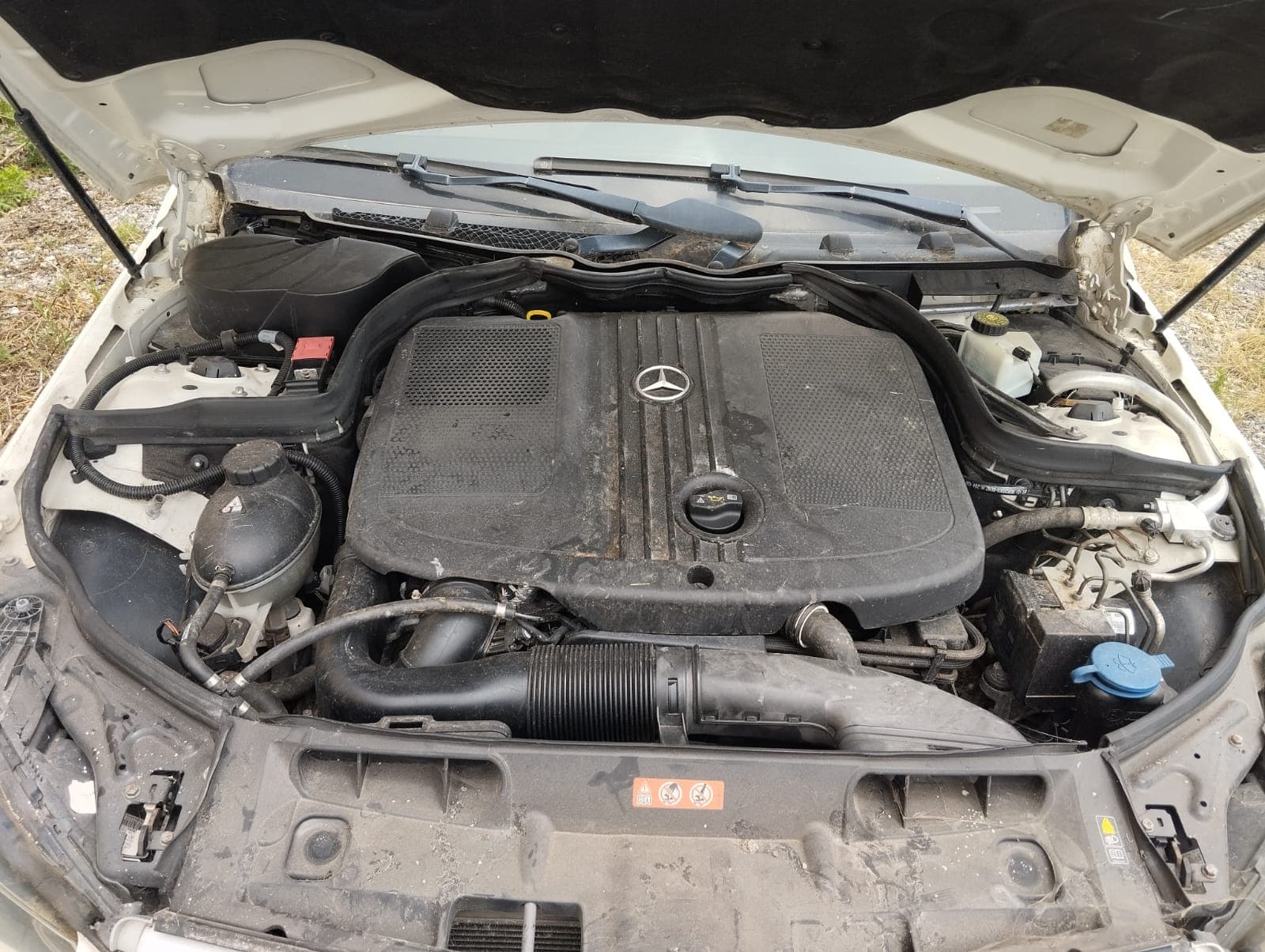 Mercedes-Benz C 220 CDI  · Ano 2011 — imagem 8