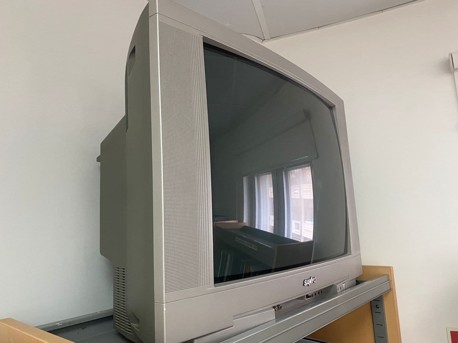 TV Sanyo — imagen 2
