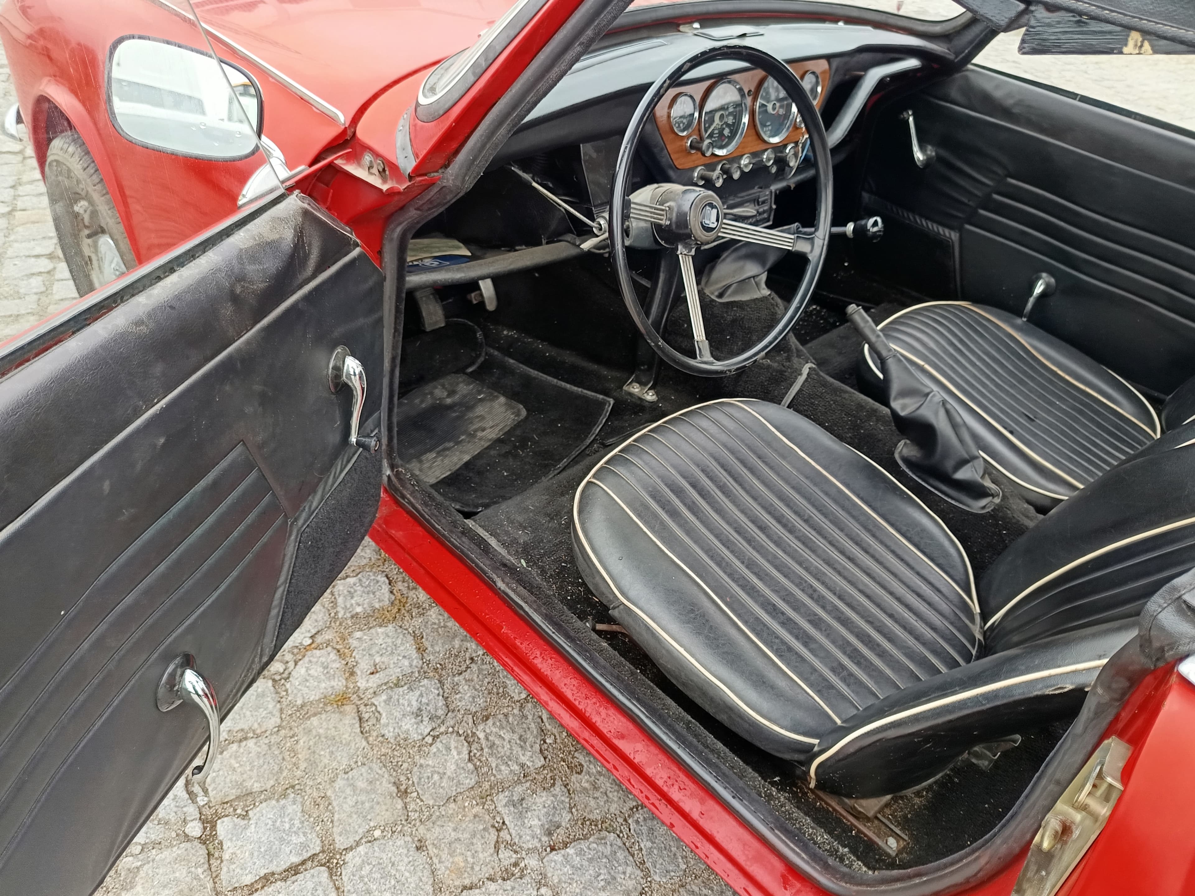 Triumph Spitfire MK III · Ano 1969 — imagem 9