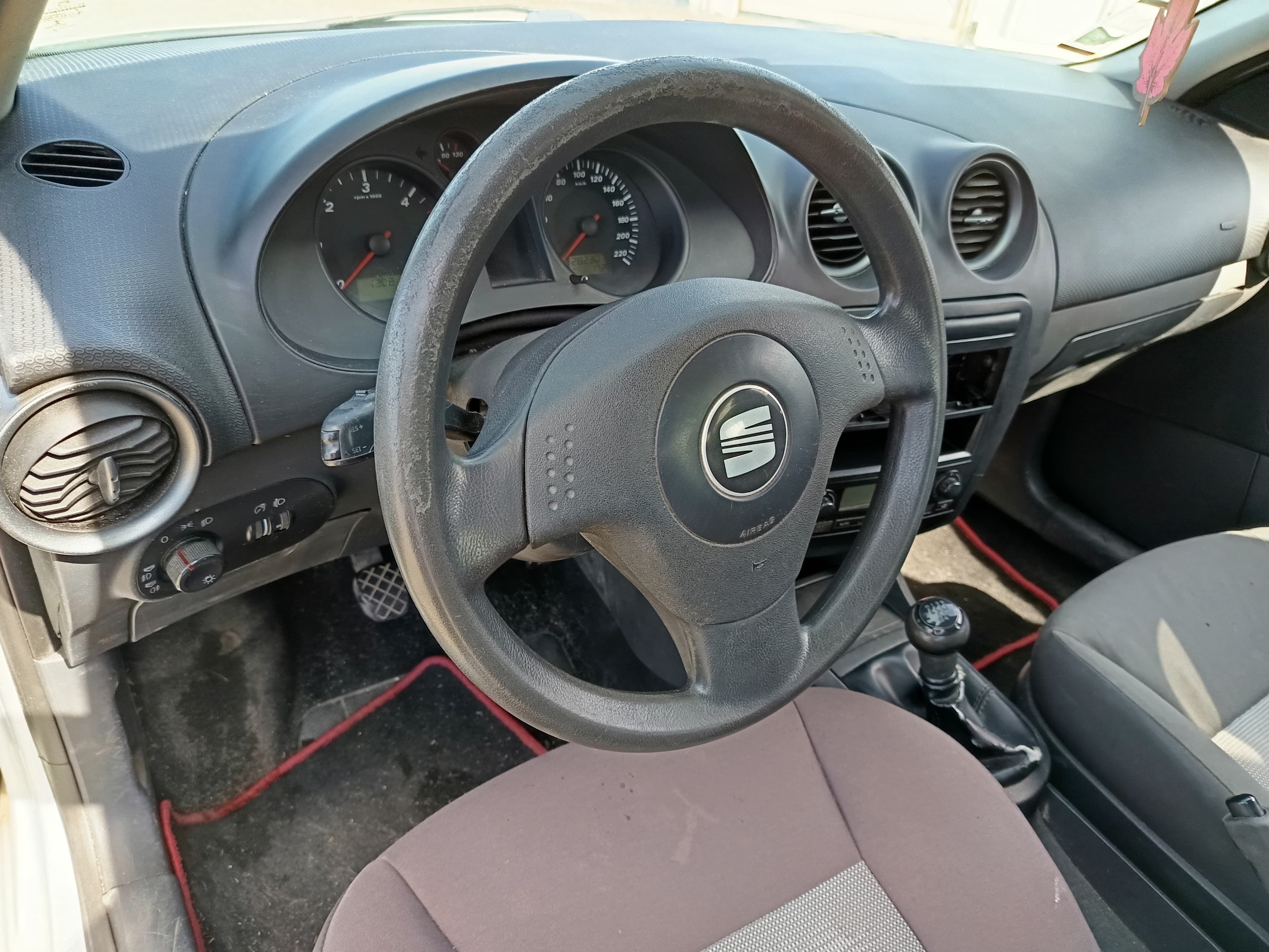 Seat Ibiza · Ano 2005 — imagem 43
