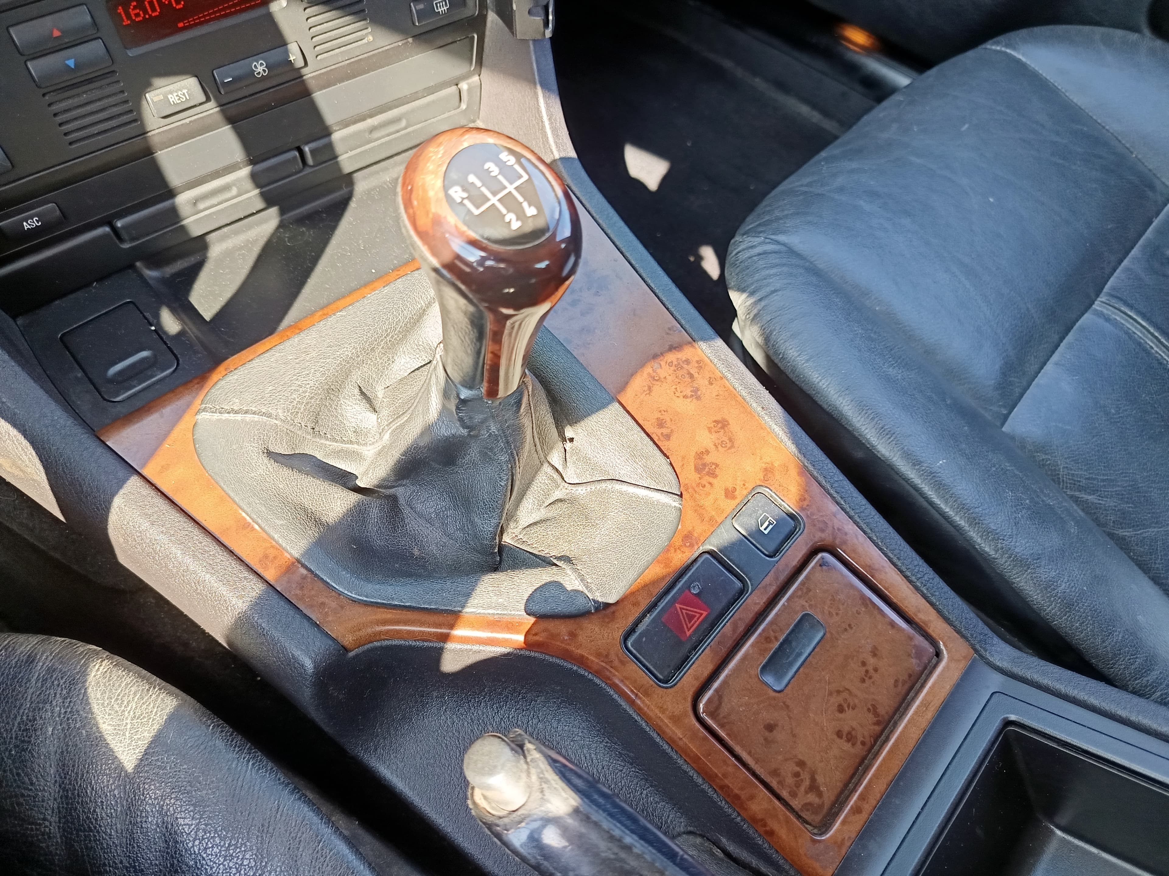 BMW 520d · Ano 2000 — imagen 38