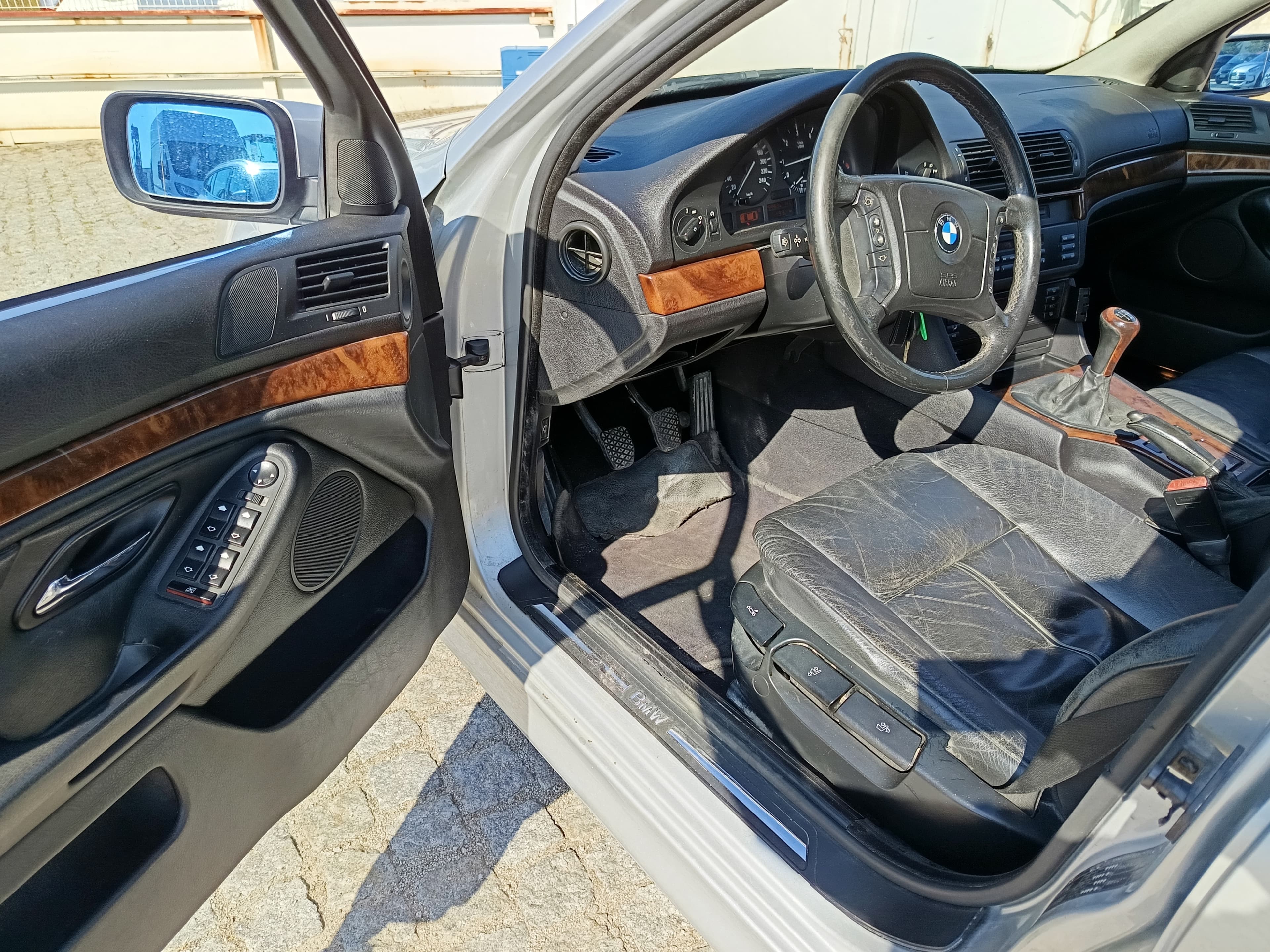 BMW 520d · Ano 2000 — imagen 29