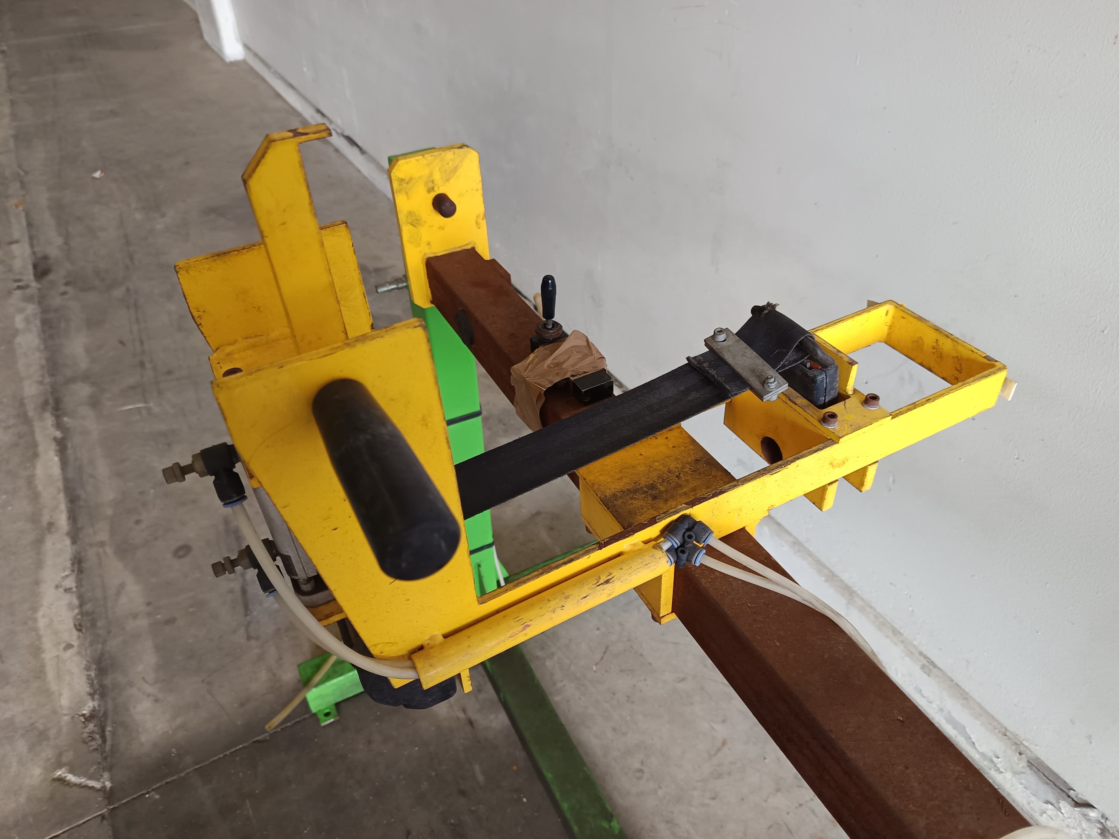 Máquina Montar Portas Veículo — image 6