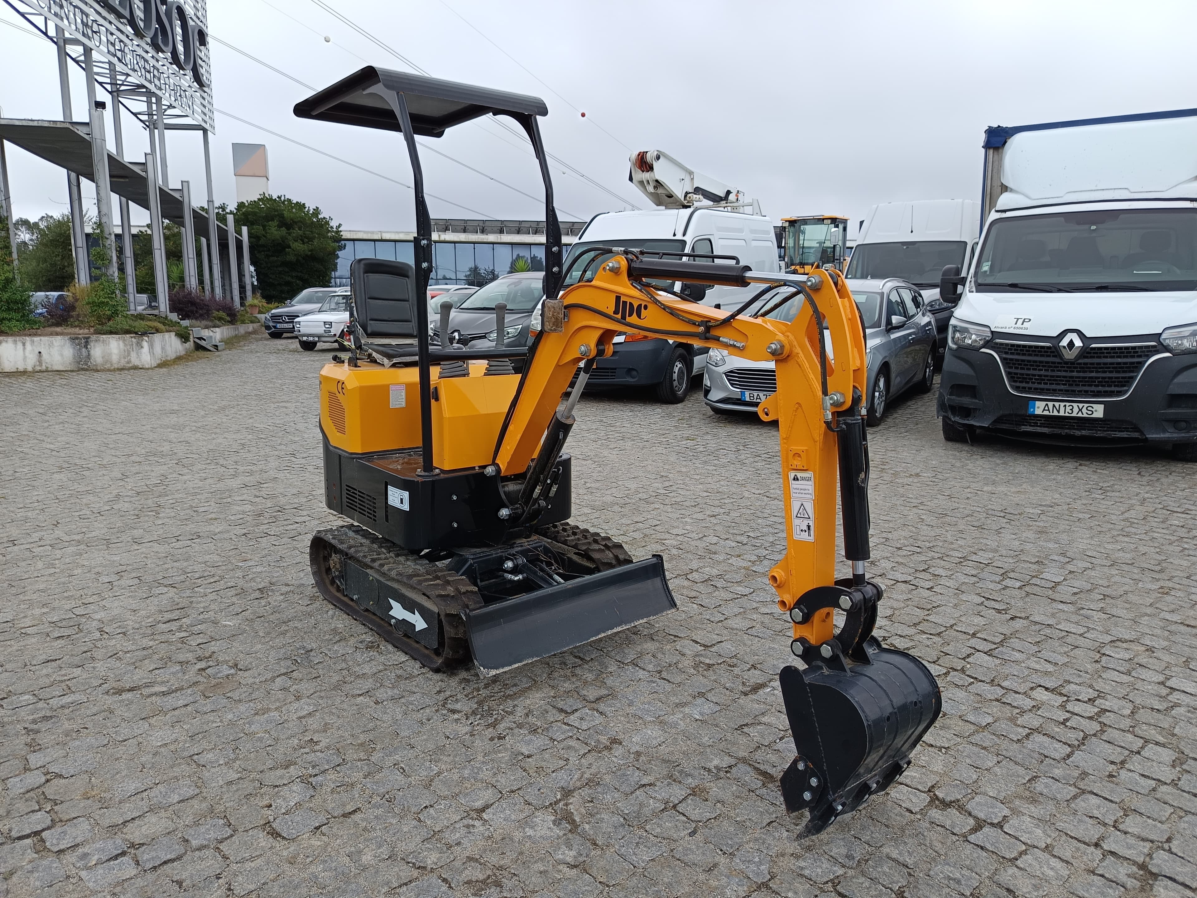 Mini Giratória Rastos JPC · Ano 2023 — imagem 3