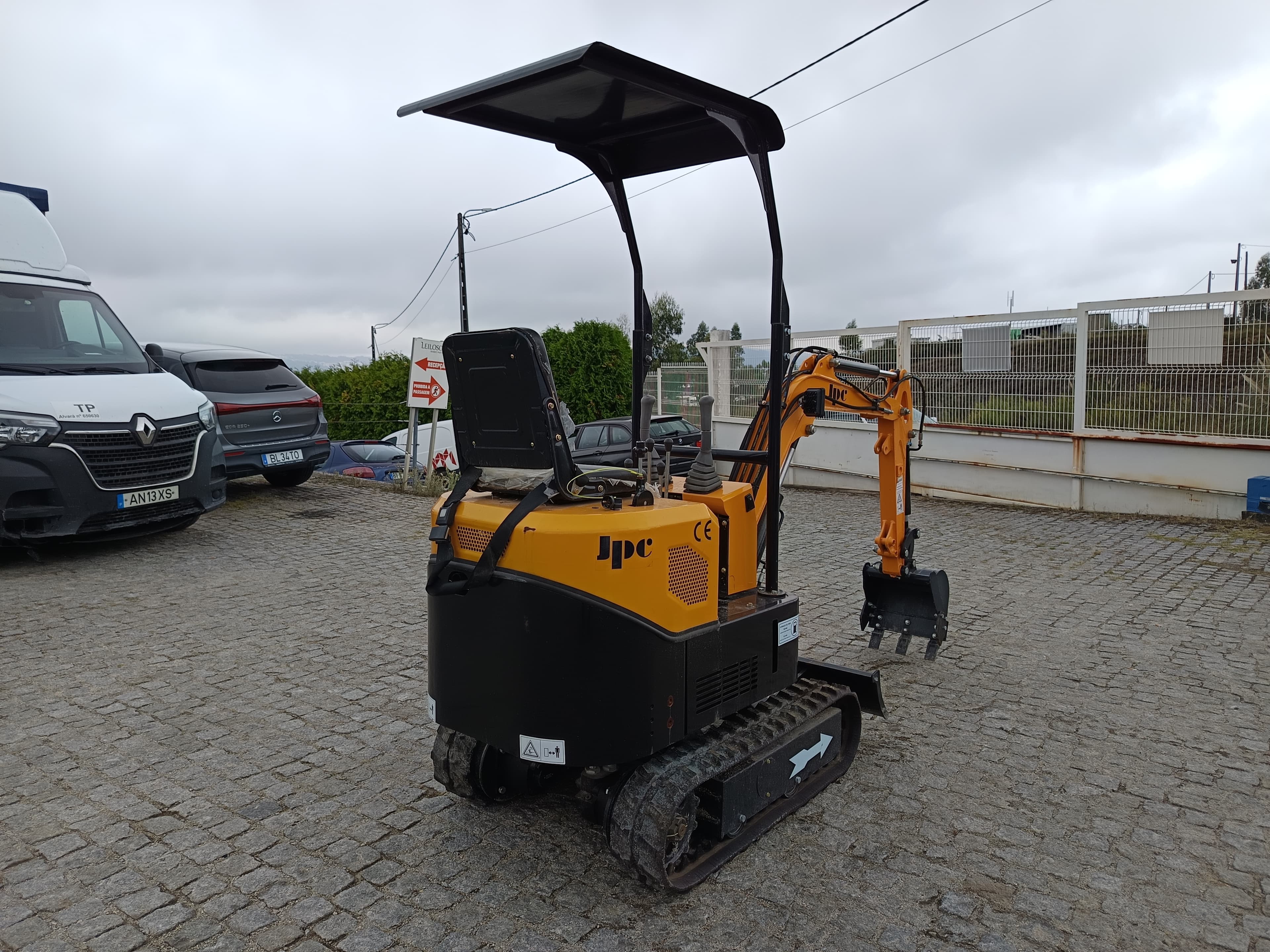 Mini Giratória Rastos JPC · Ano 2023 — imagem 4