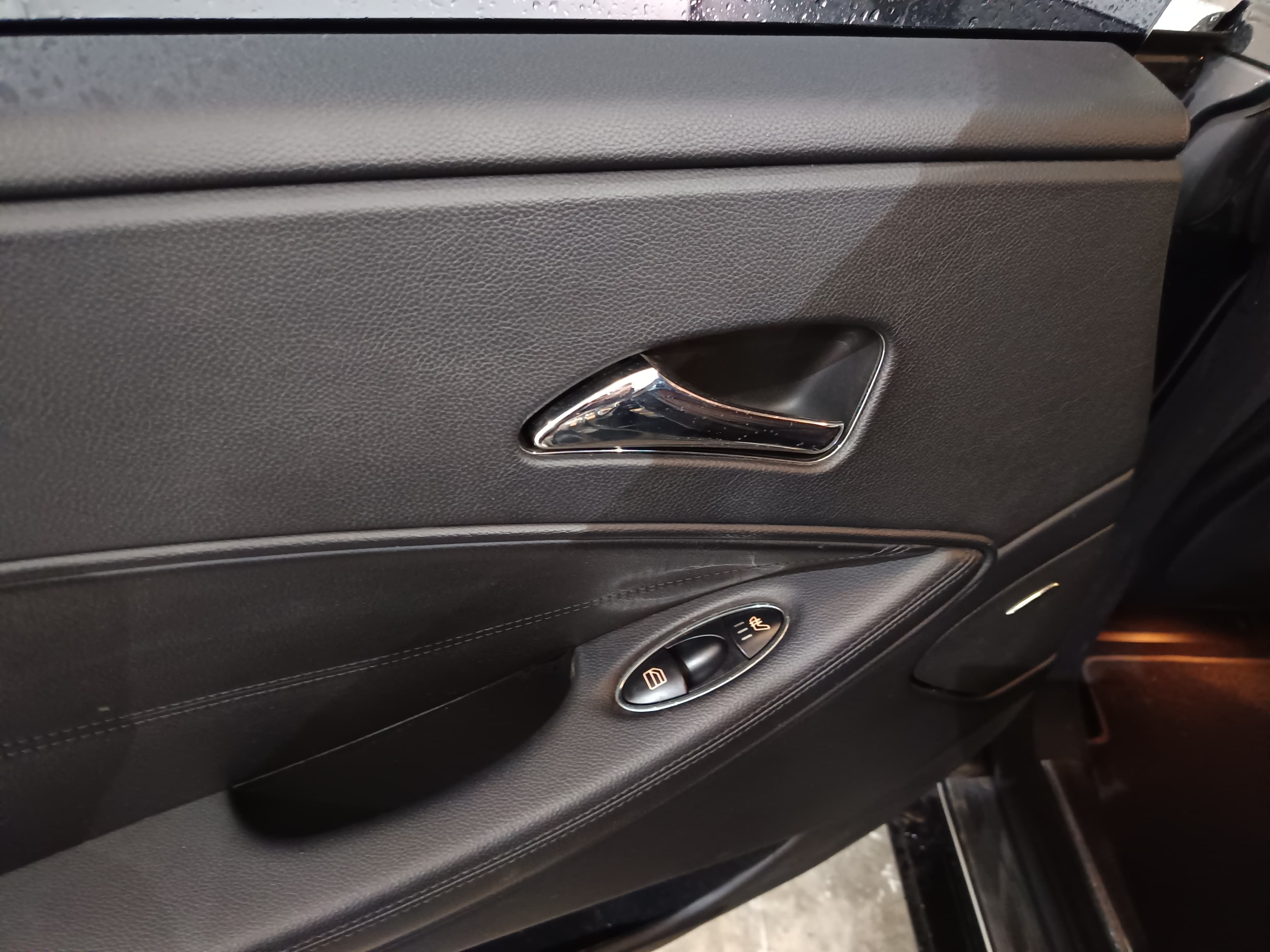 Mercedes-Benz CLS 320CDI · Ano 2005 — imagen 25