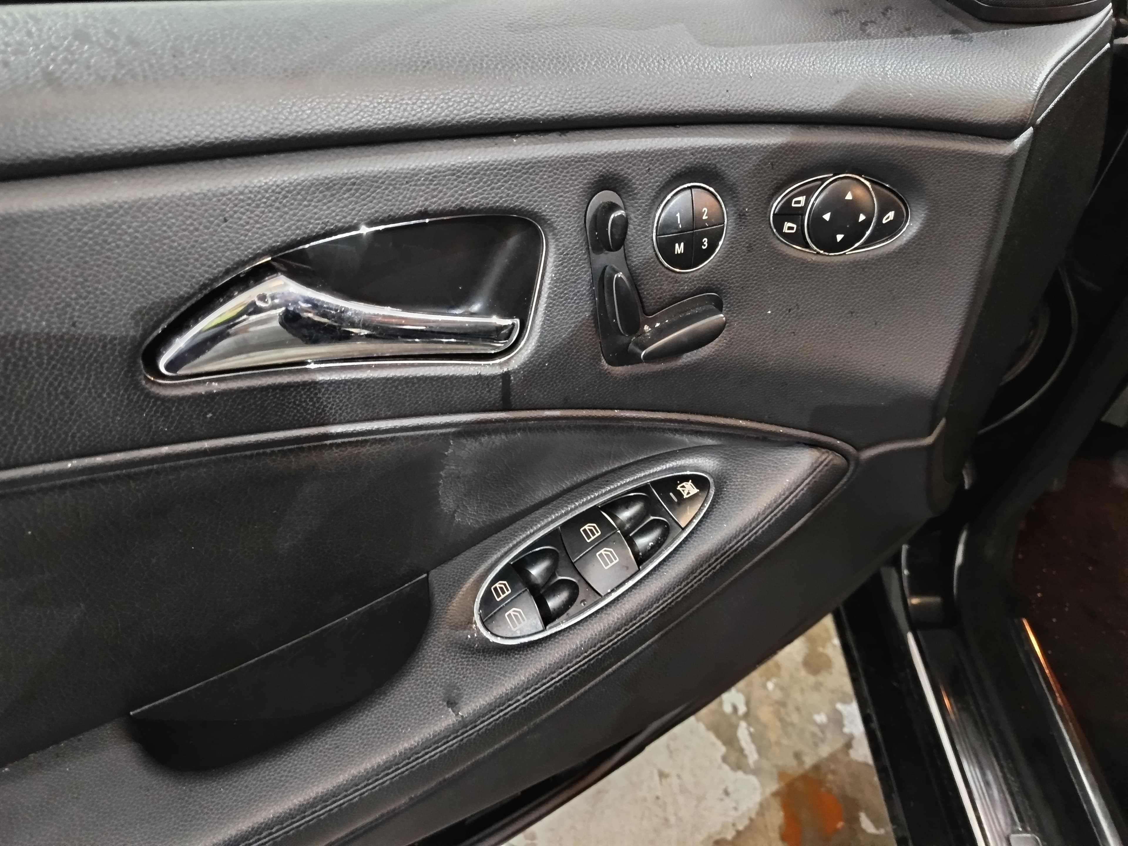 Mercedes-Benz CLS 320CDI · Ano 2005 — imagen 29