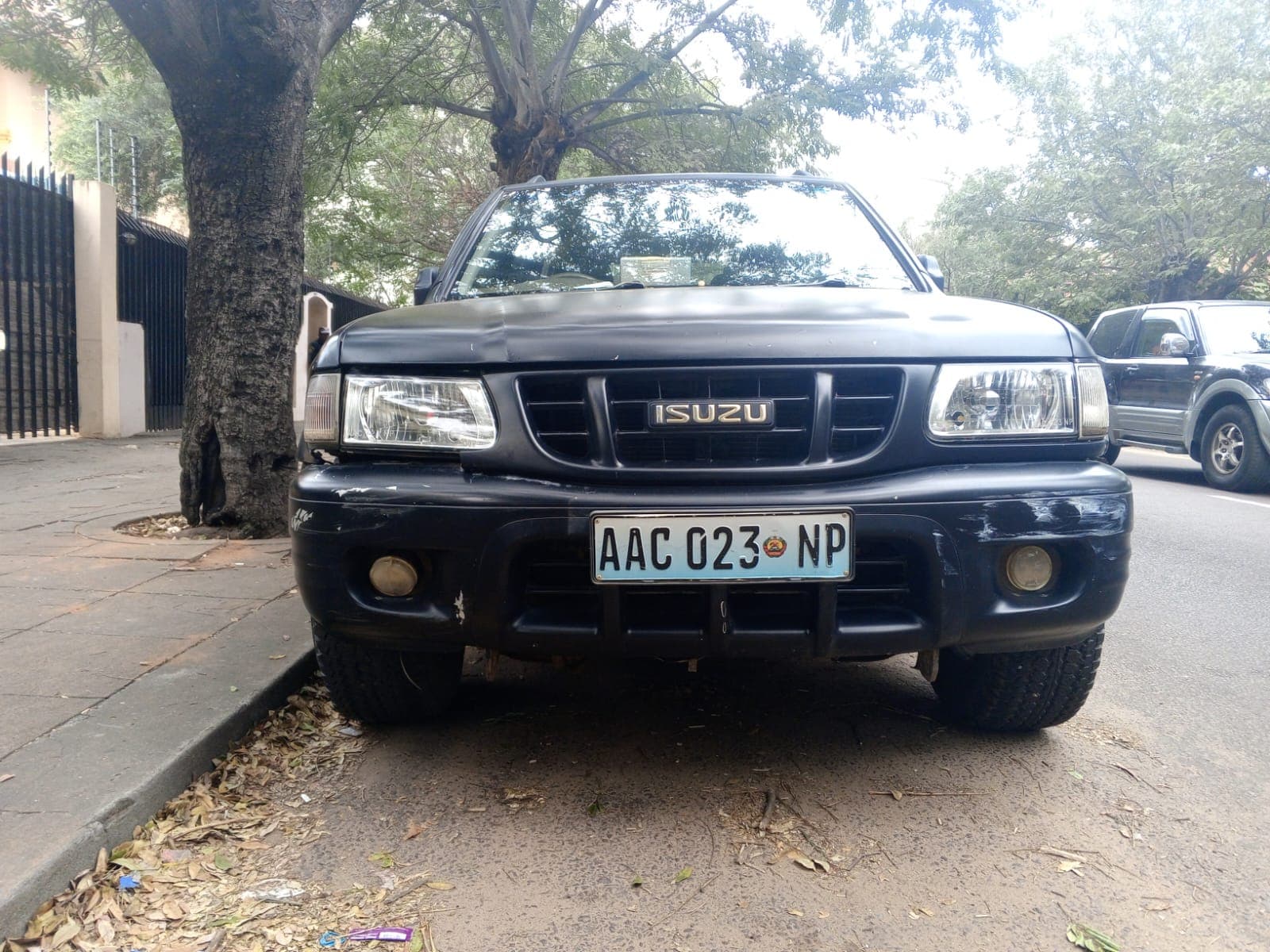 Isuzu Wizard · Ano 2012 — image 1