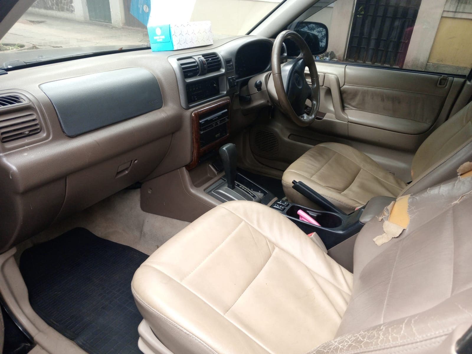 Isuzu Wizard · Ano 2012 — image 9