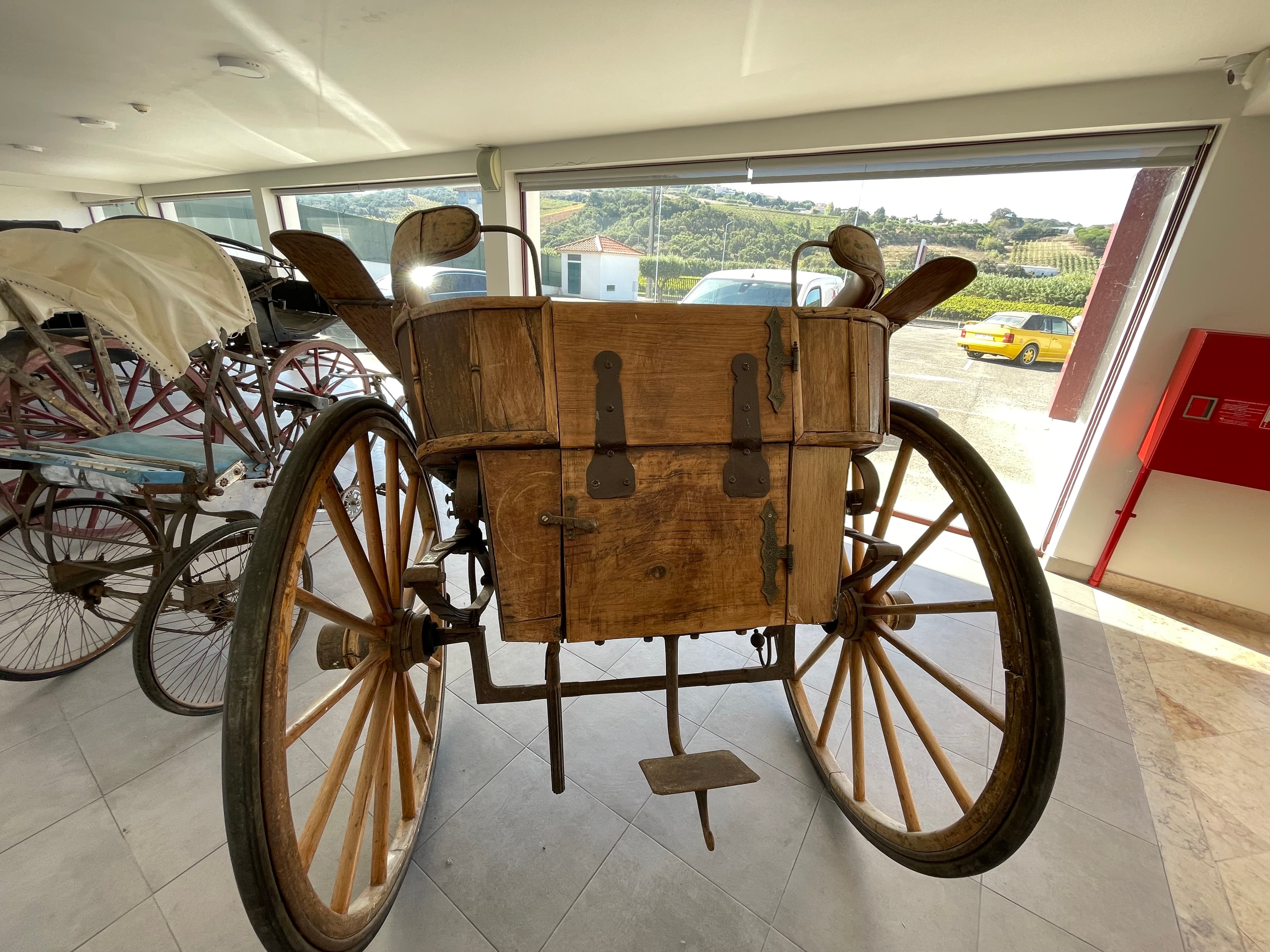 Chariot — image 2