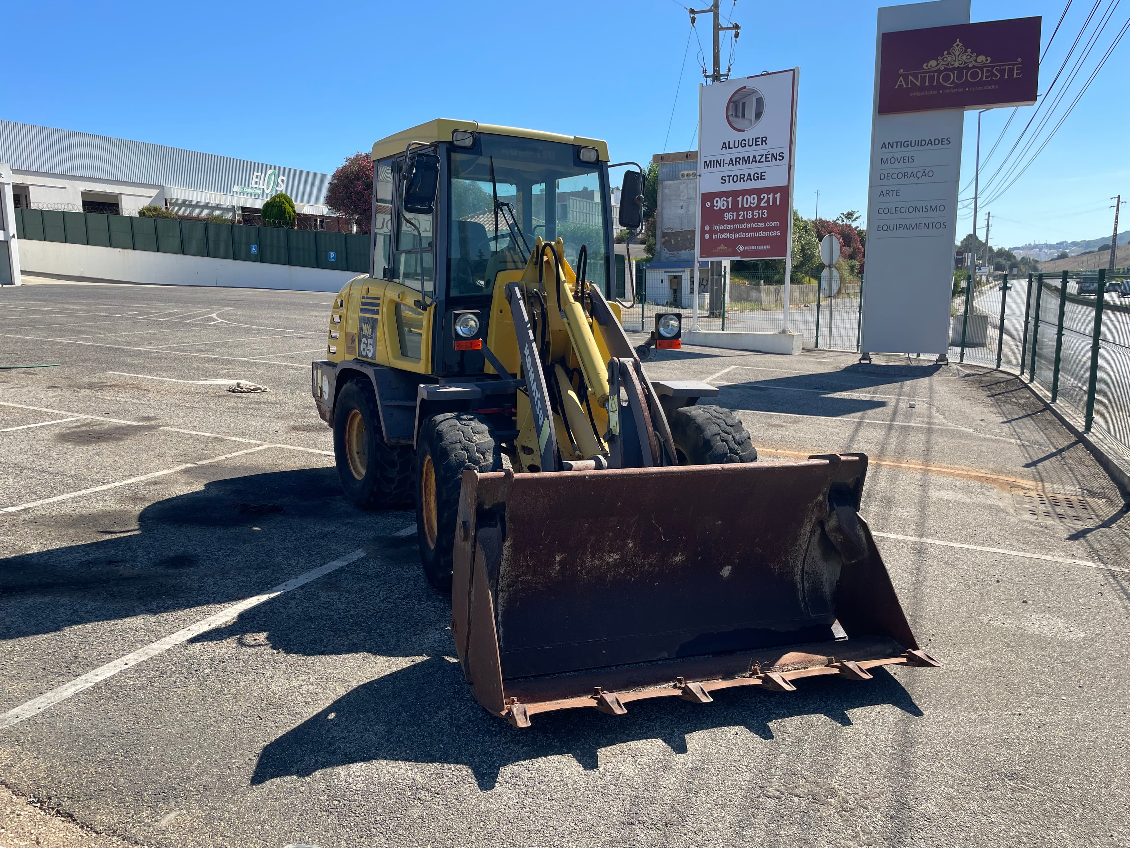 Palilla cargadora Komatsu — imagen 2