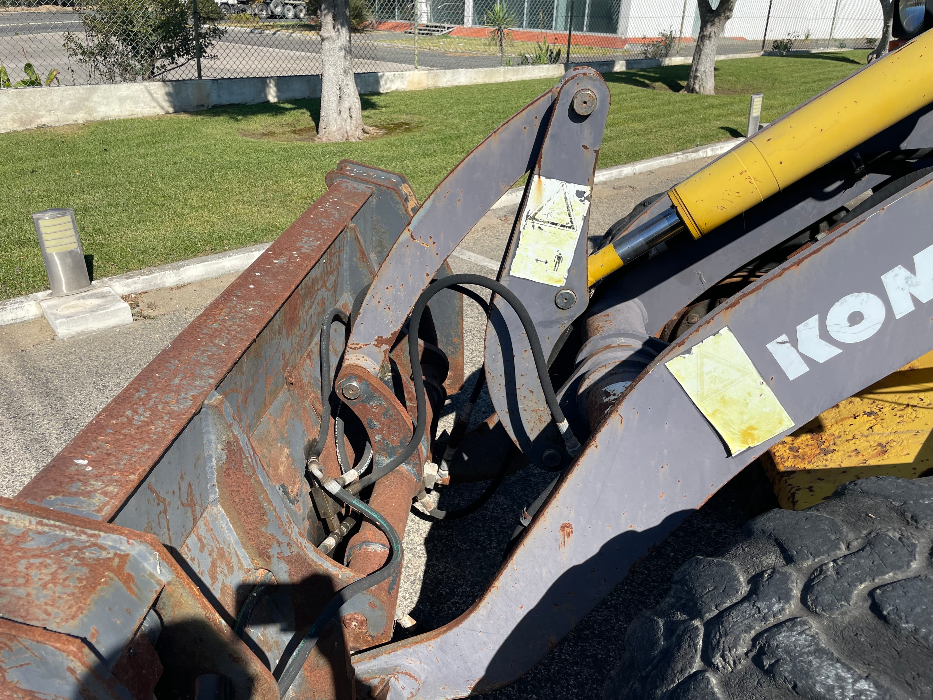 Palilla cargadora Komatsu — imagen 5