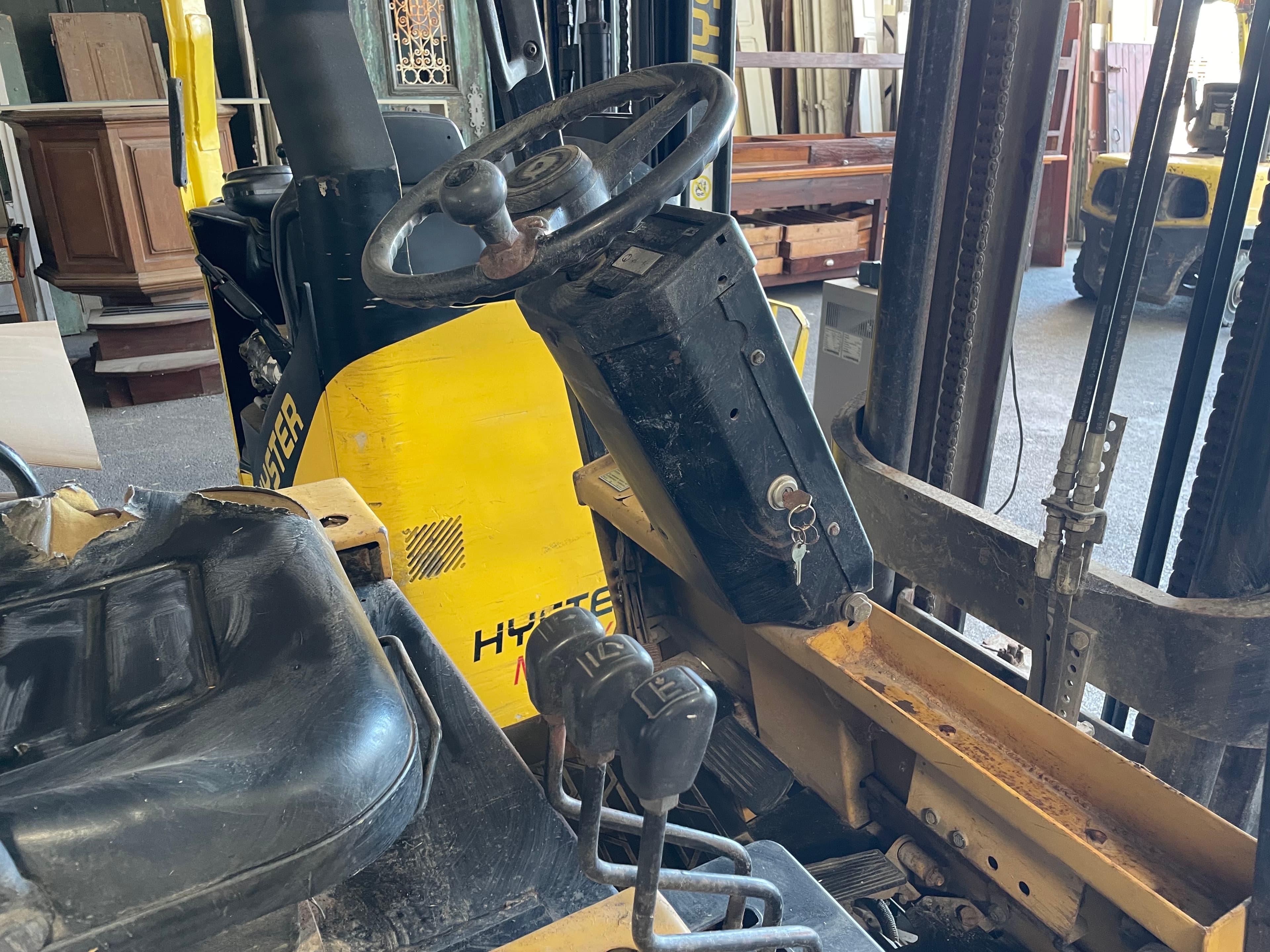 Carretilla elevadora Caterpillar — imagen 6