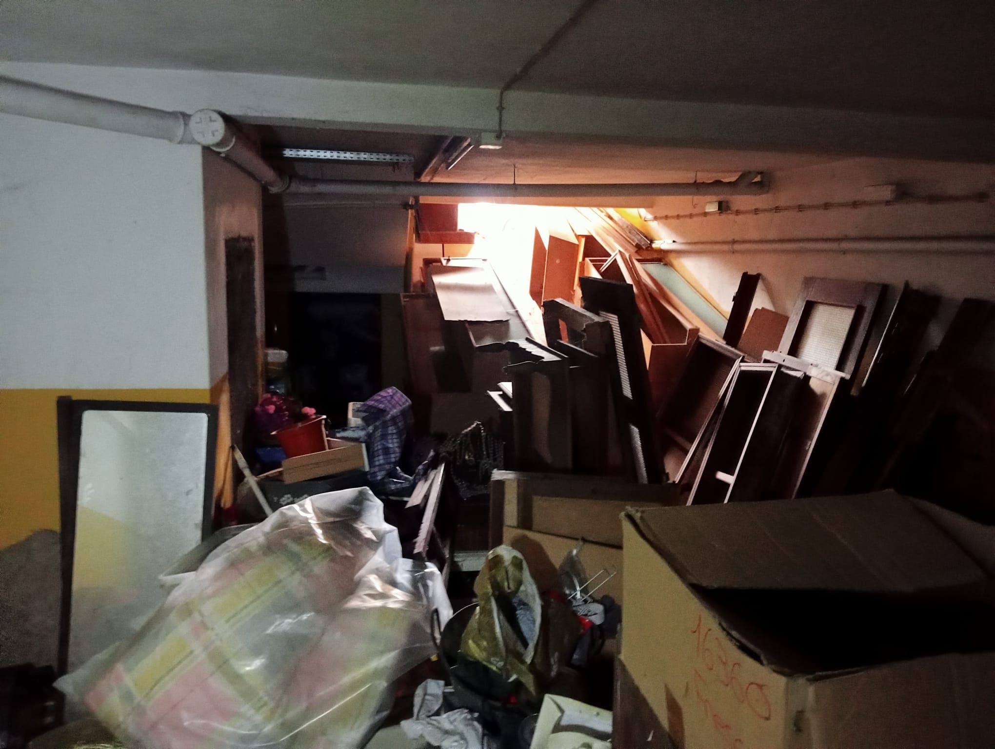 Garagem · V. N. de Gaia — imagem 7