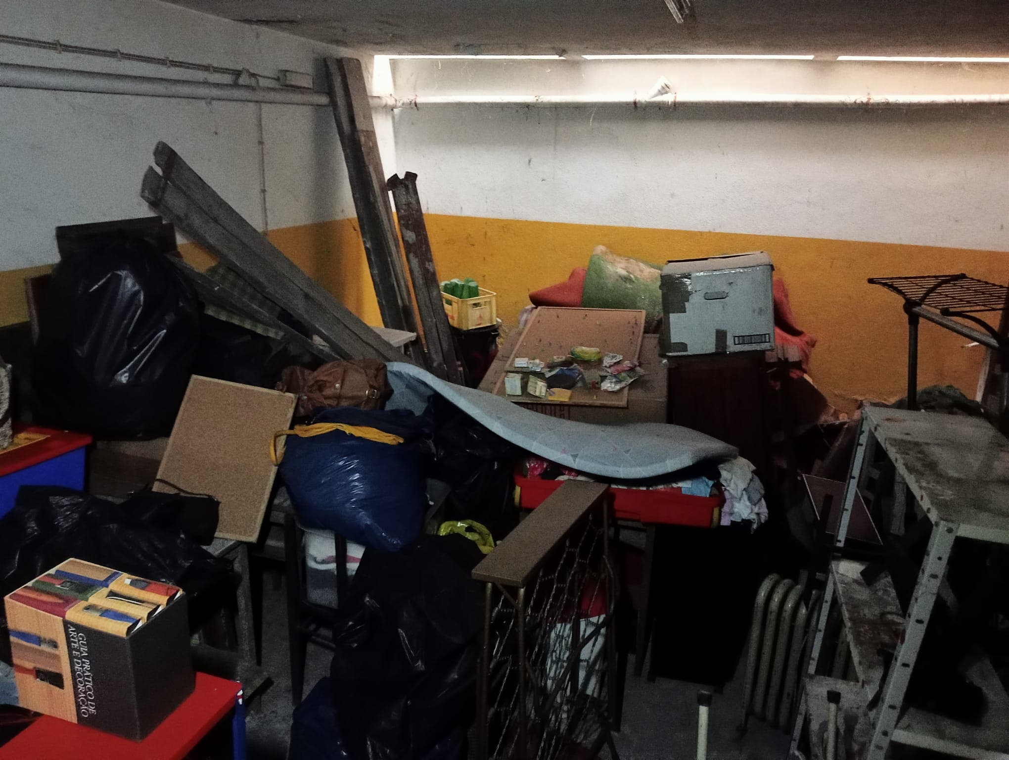 Garagem · V. N. de Gaia — imagem 6