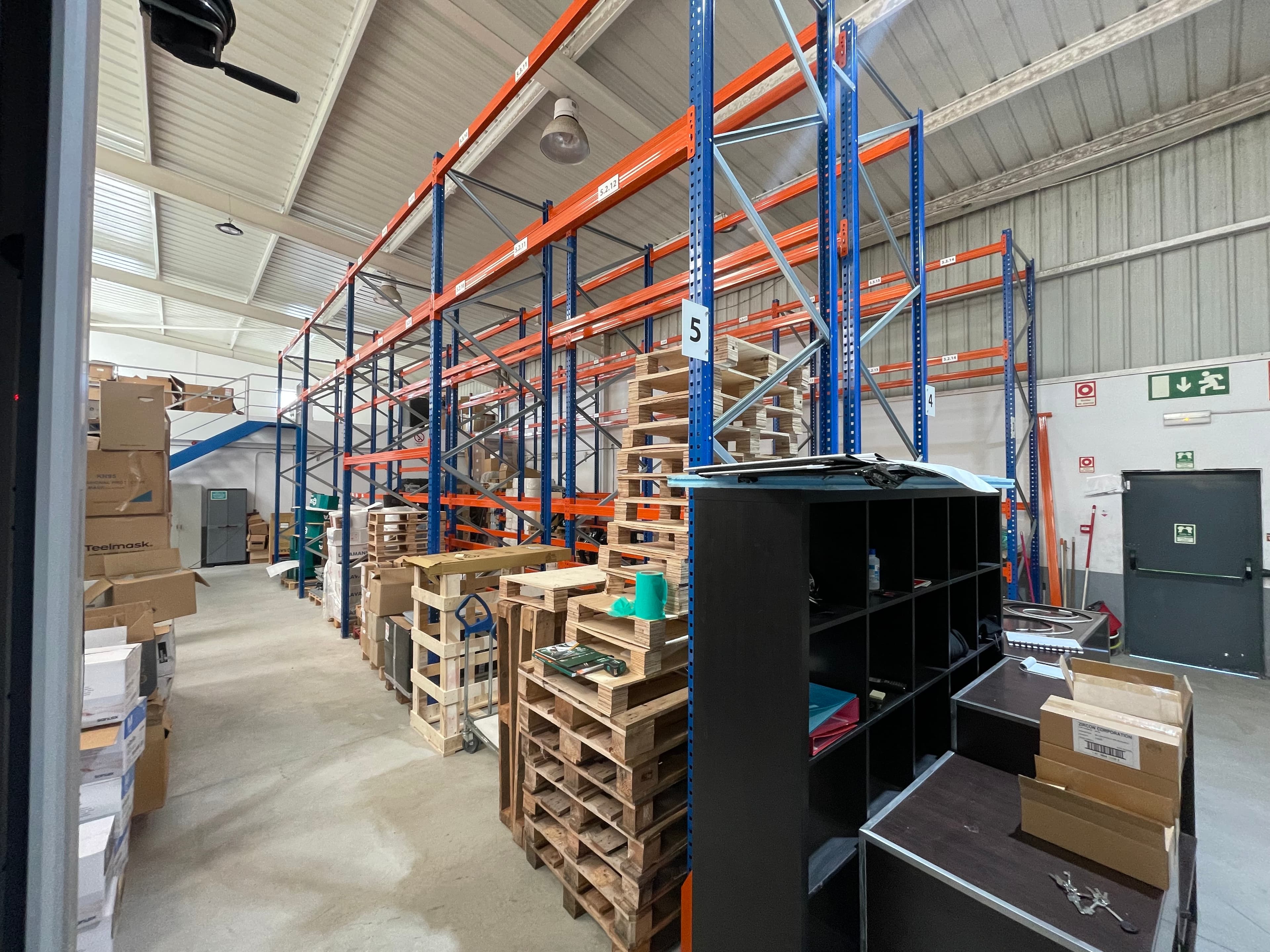 Estanteria / Racks Semi-Novos — image 8