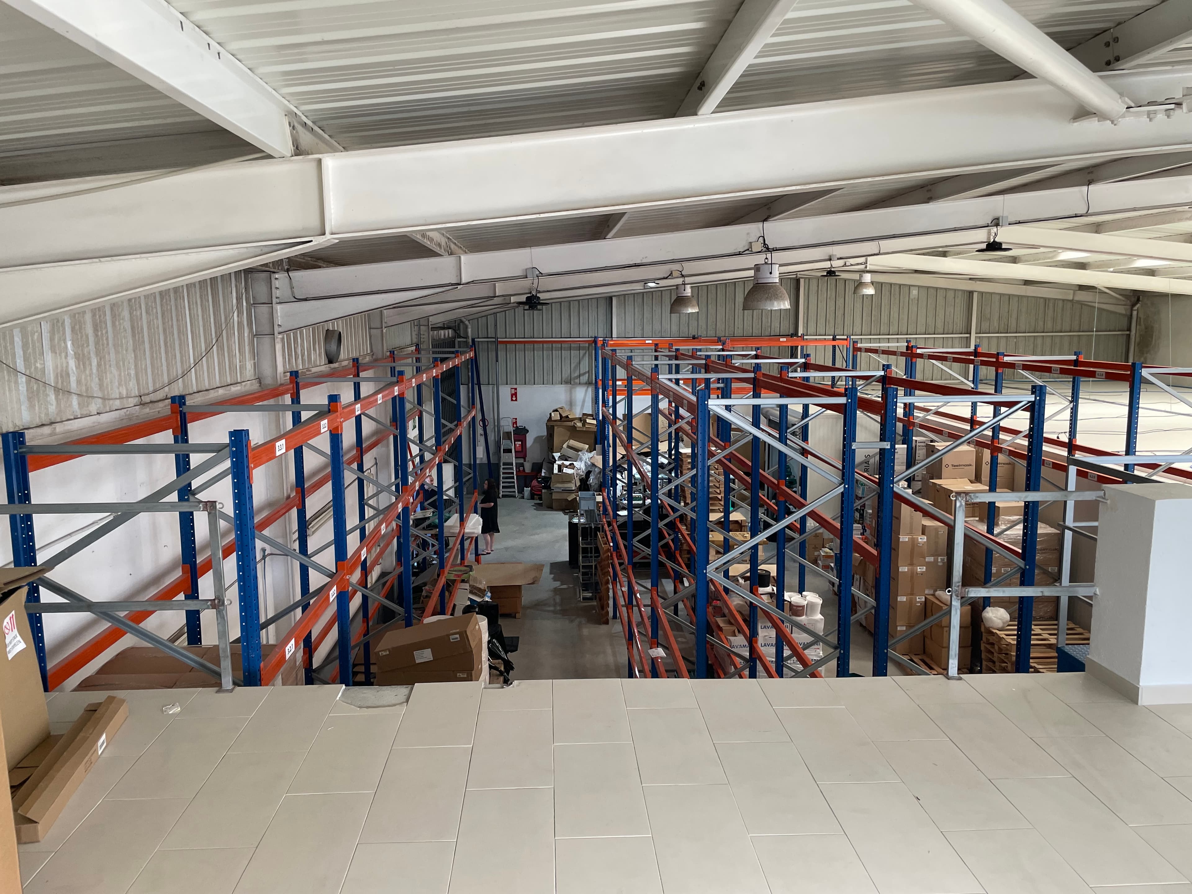 Estanteria / Racks Semi-Novos — image 12
