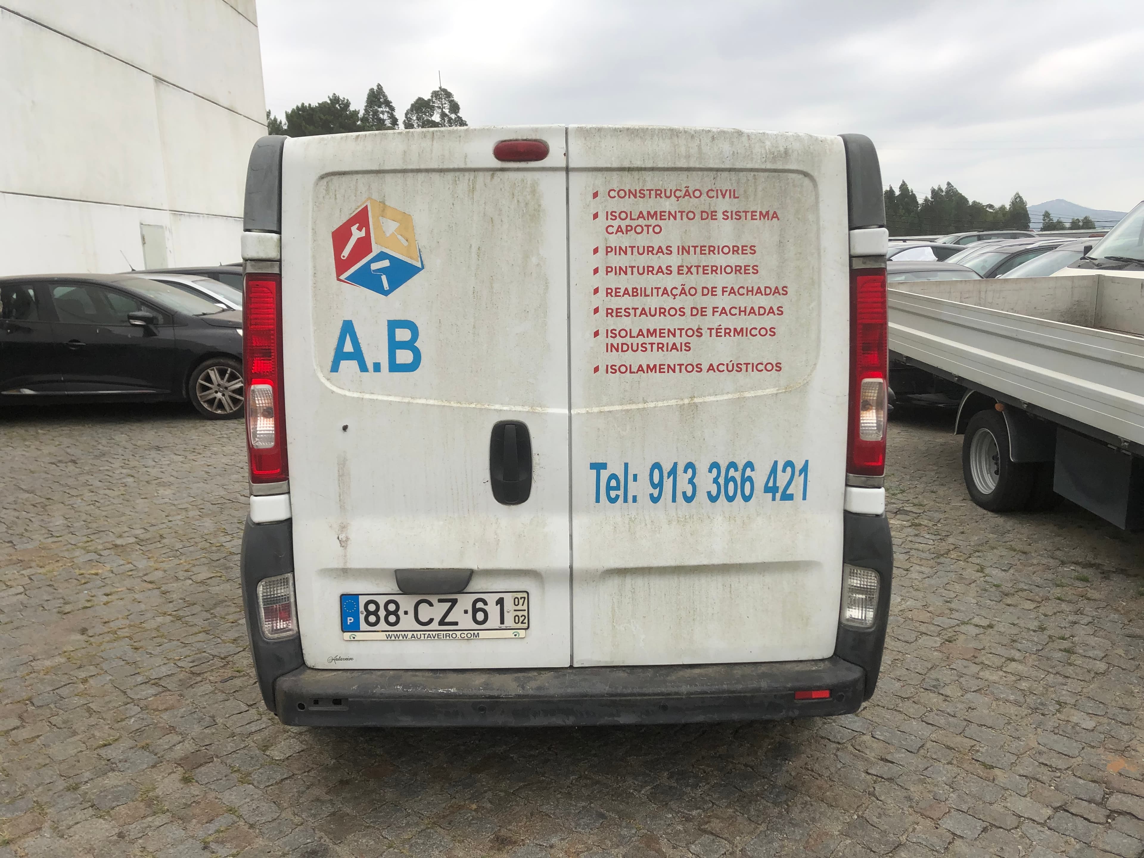 Renault Trafic II Van · Ano 2007 — imagem 4