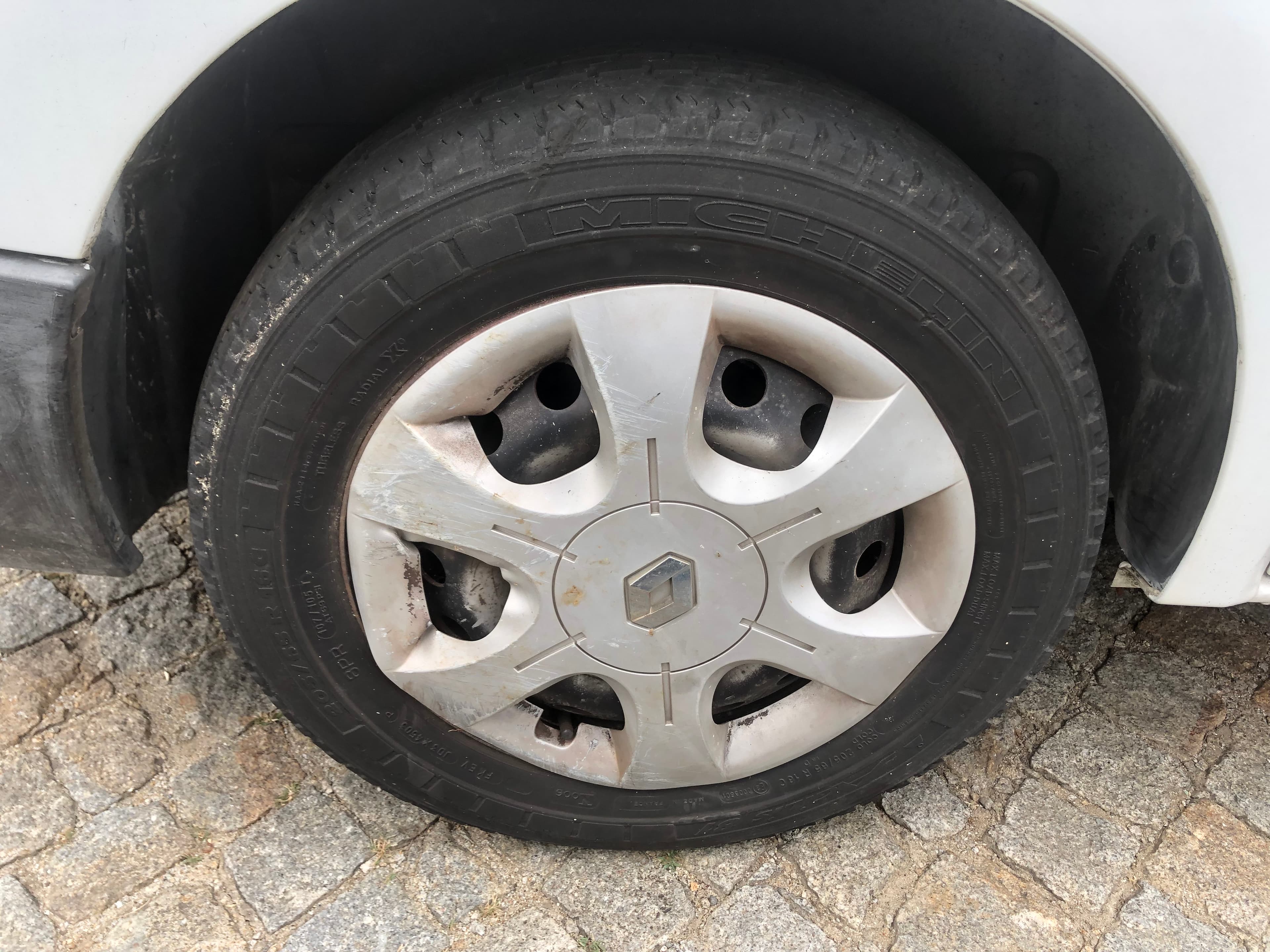 Renault Trafic II Van · Ano 2007 — imagem 10