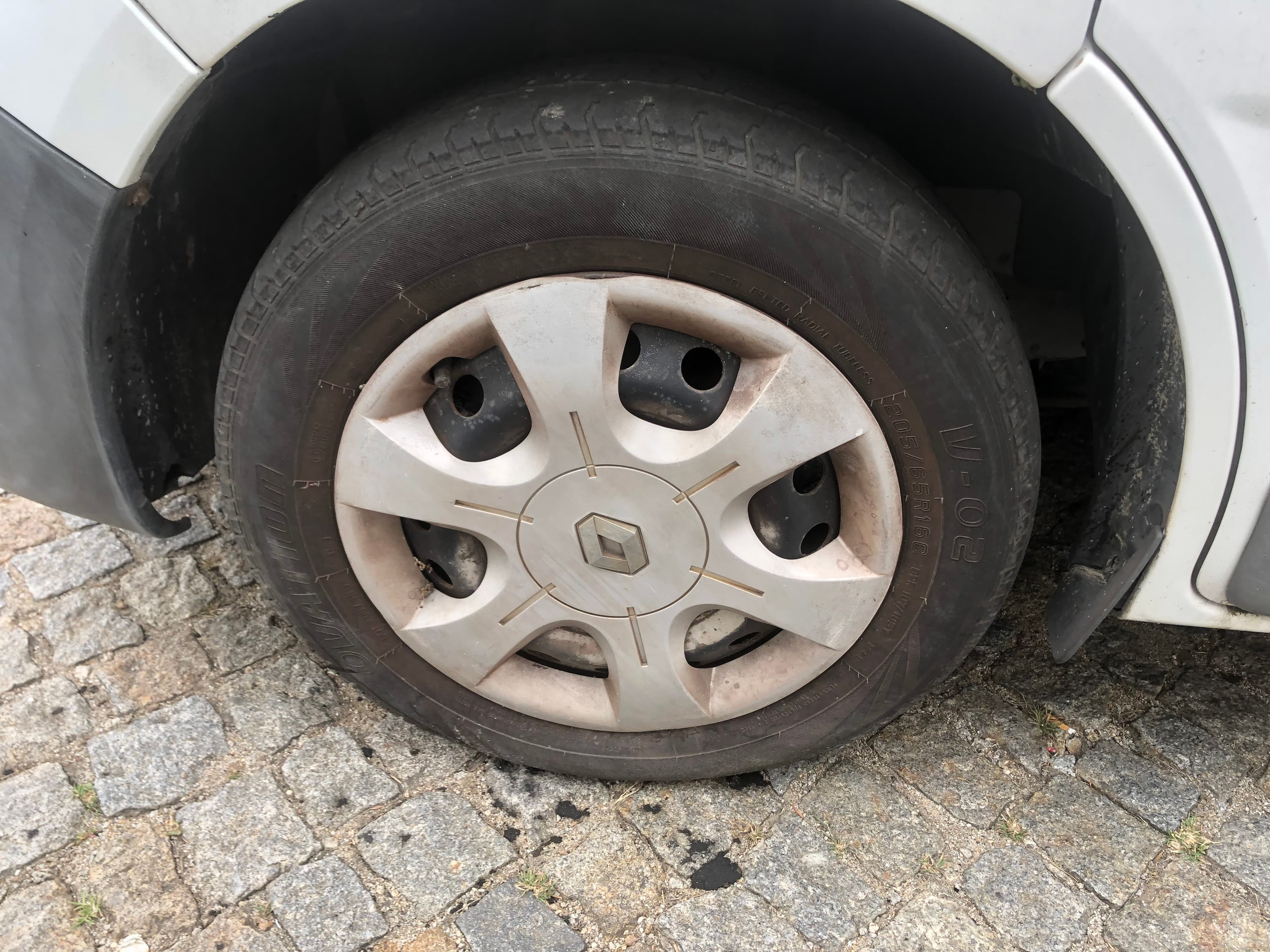 Renault Trafic II Van · Ano 2007 — imagem 8
