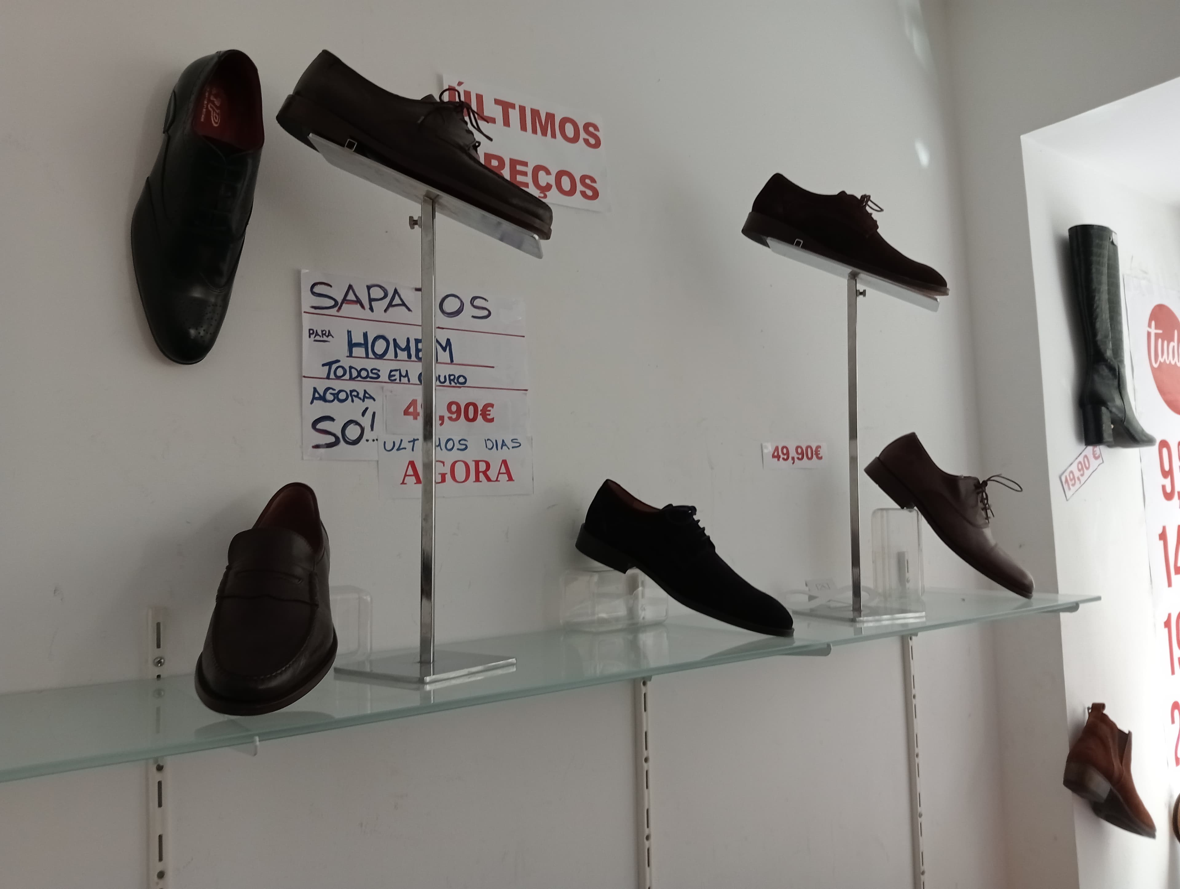 Calçado · Expositores · Equipamento de Escritório — image 13