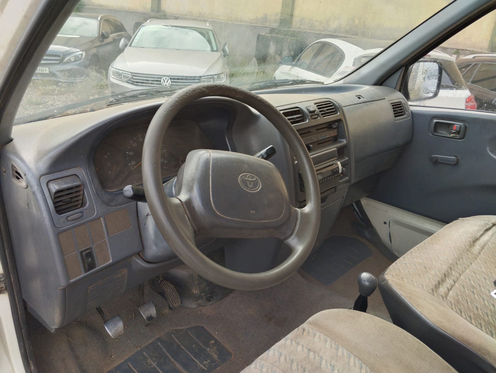 Toyota Hiace · Ano 1997 — imagem 17
