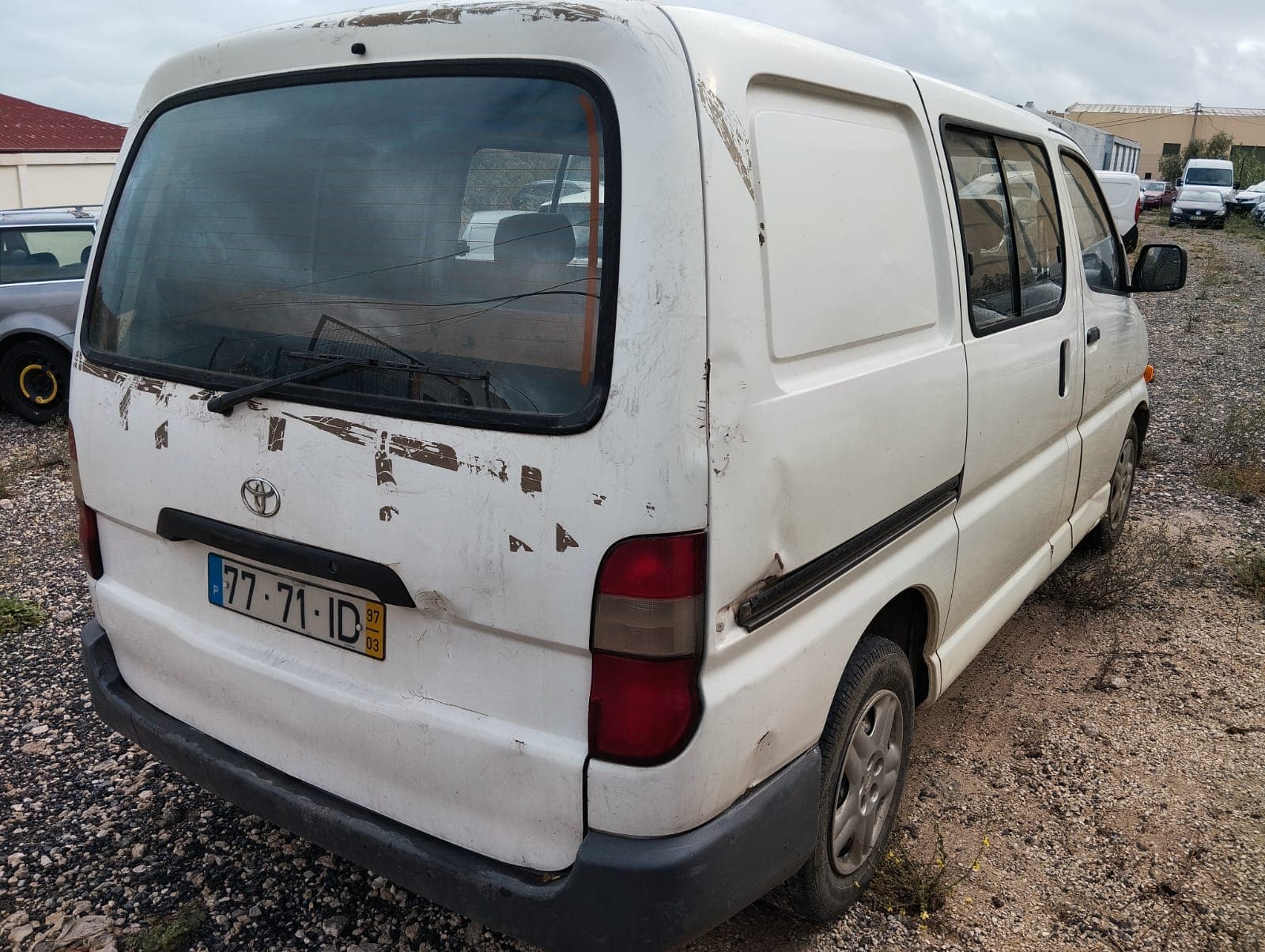 Toyota Hiace · Ano 1997 — imagem 5