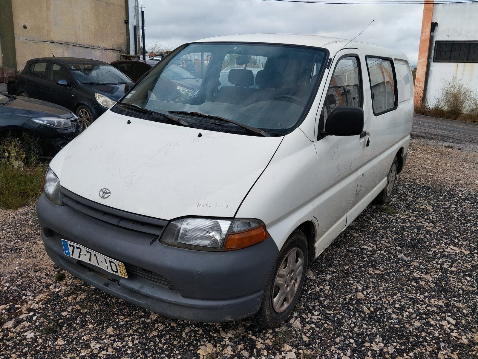 Toyota Hiace · Ano 1997 — imagem 3