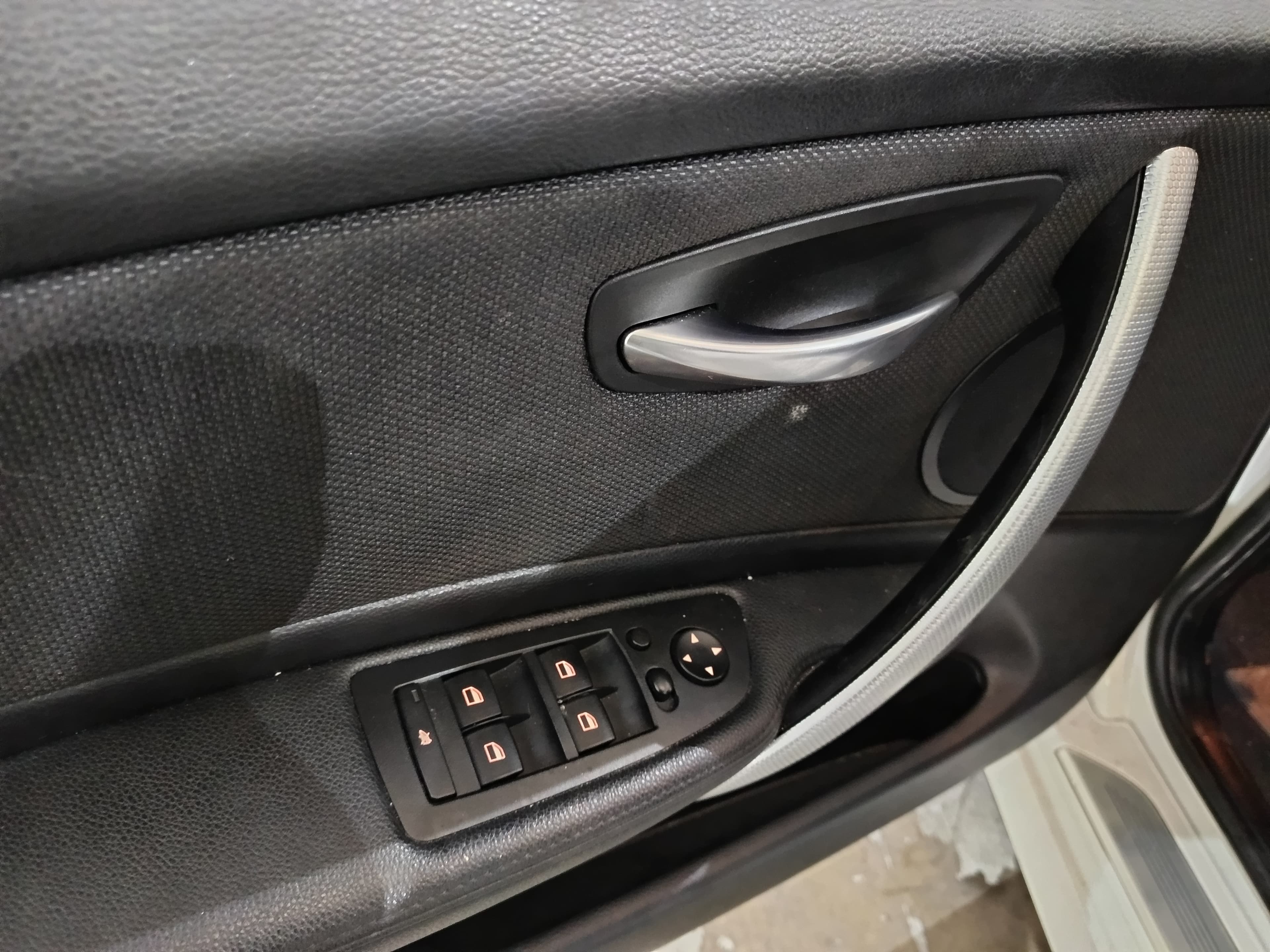 BMW 118D · Ano 2011 — imagen 33