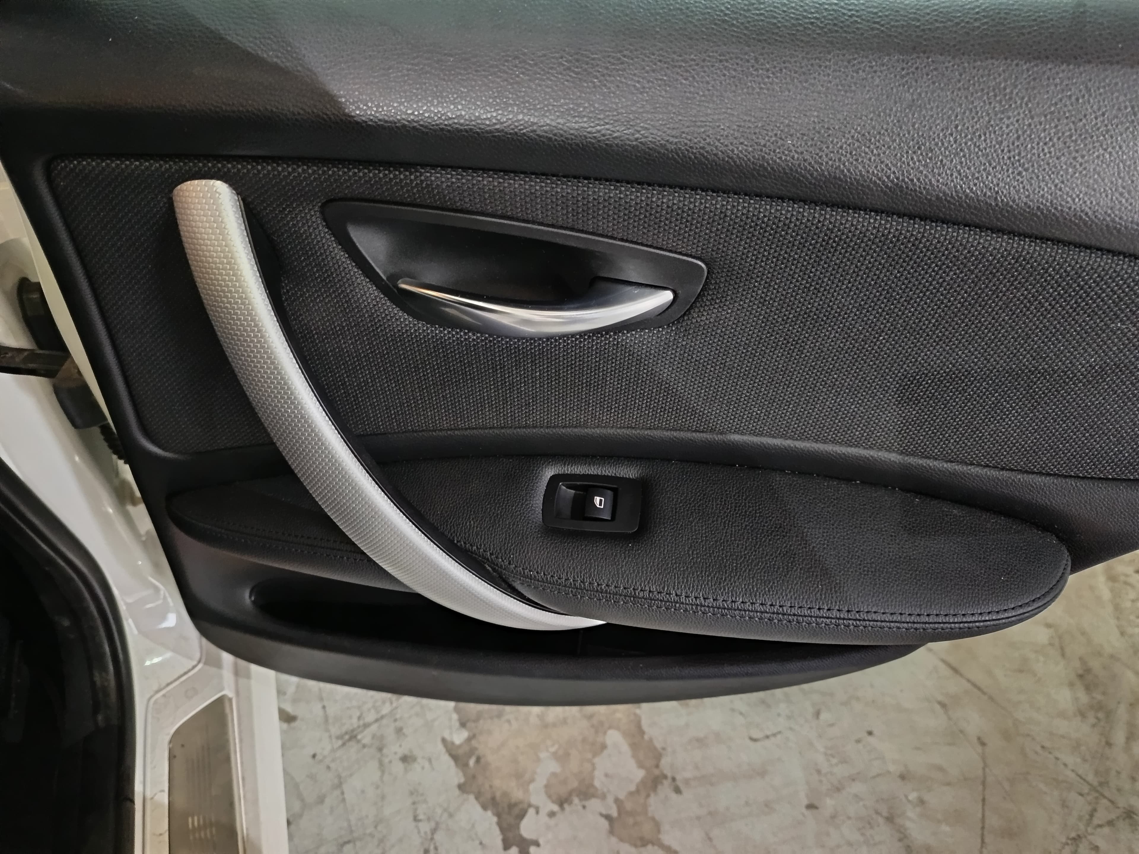 BMW 118D · Ano 2011 — imagen 26