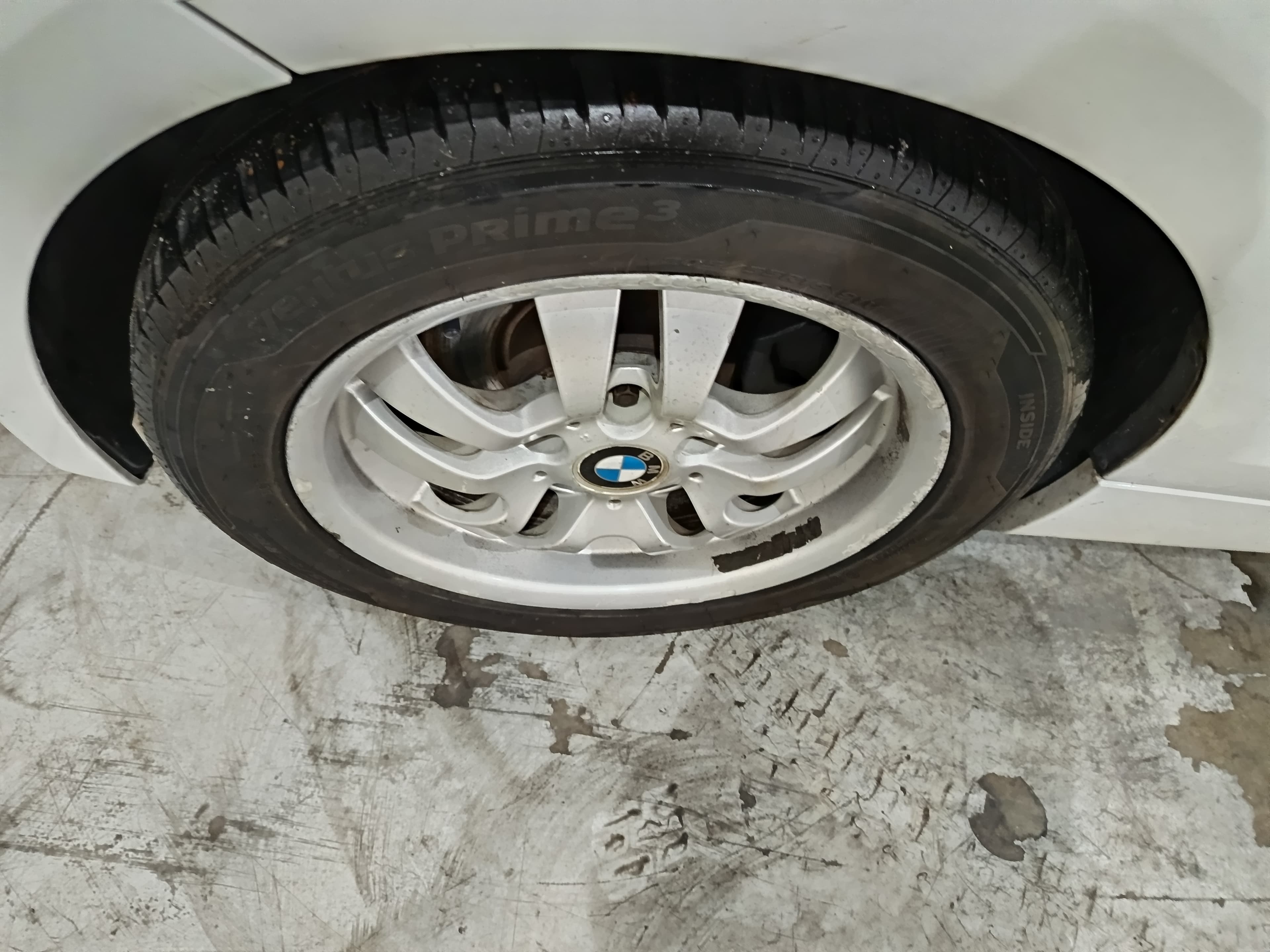 BMW 118D · Ano 2011 — imagen 11