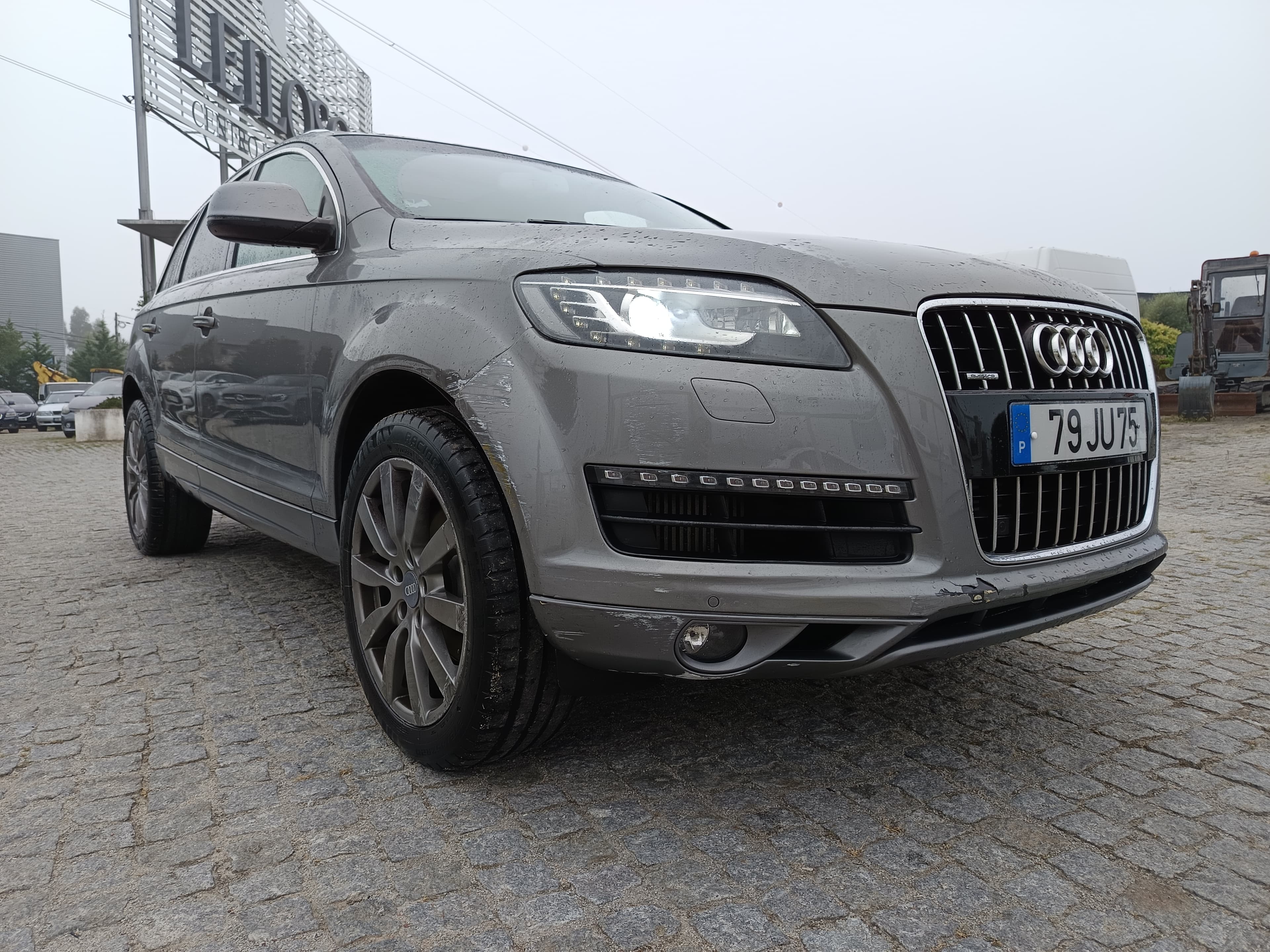 Audi Q7 · Ano 2010 — imagem 4
