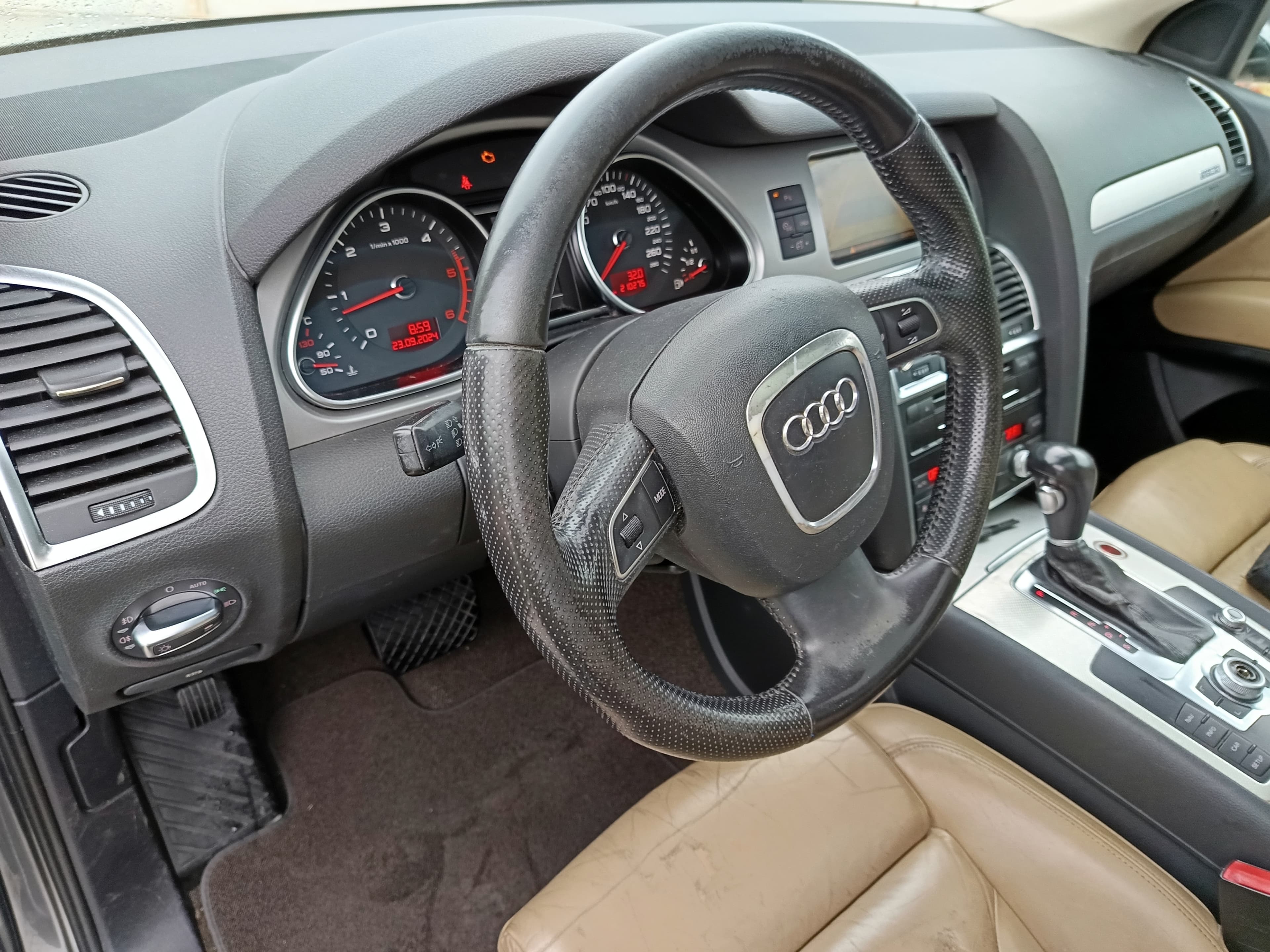 Audi Q7 · Ano 2010 — imagem 65