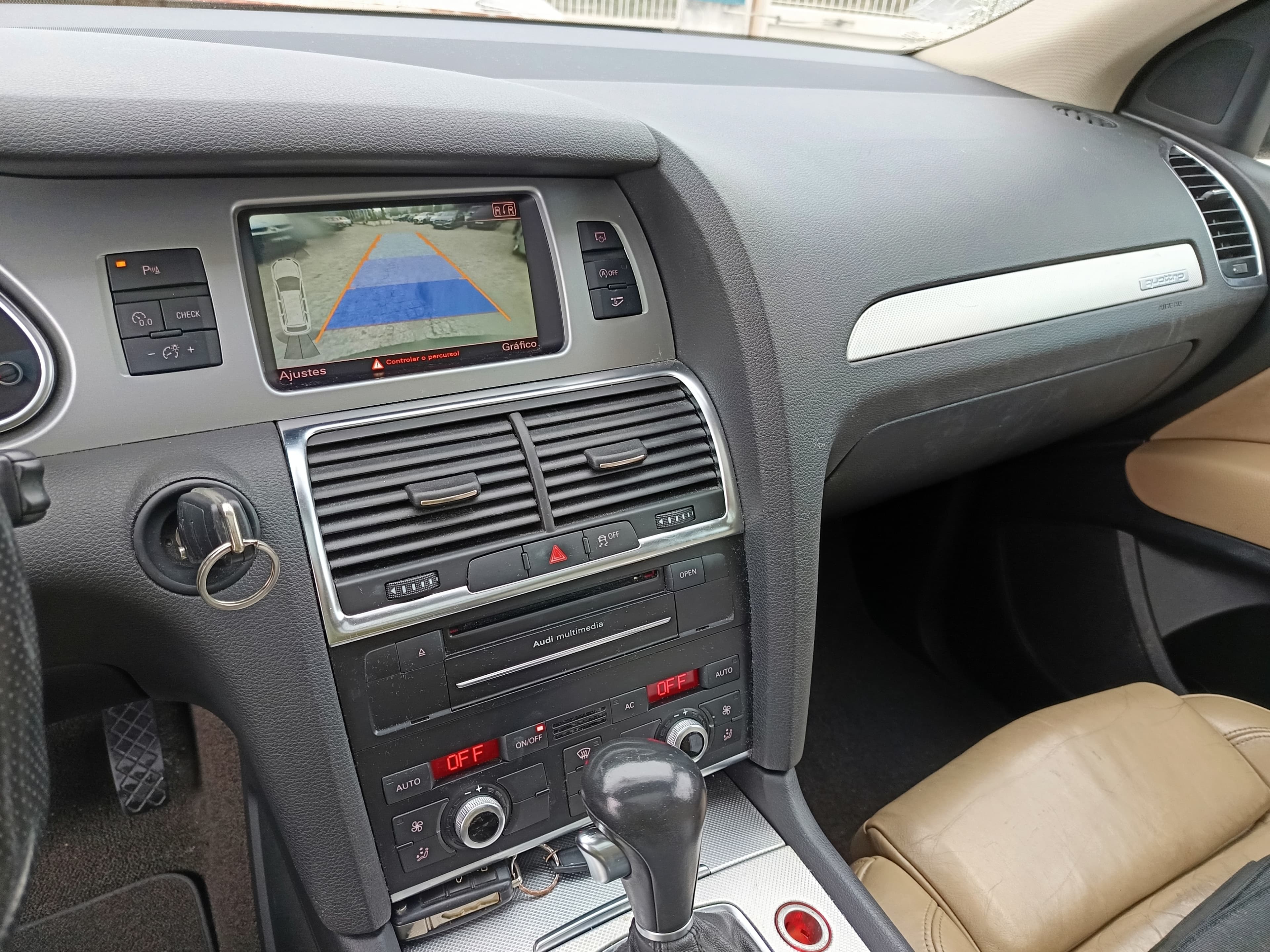 Audi Q7 · Ano 2010 — imagem 66