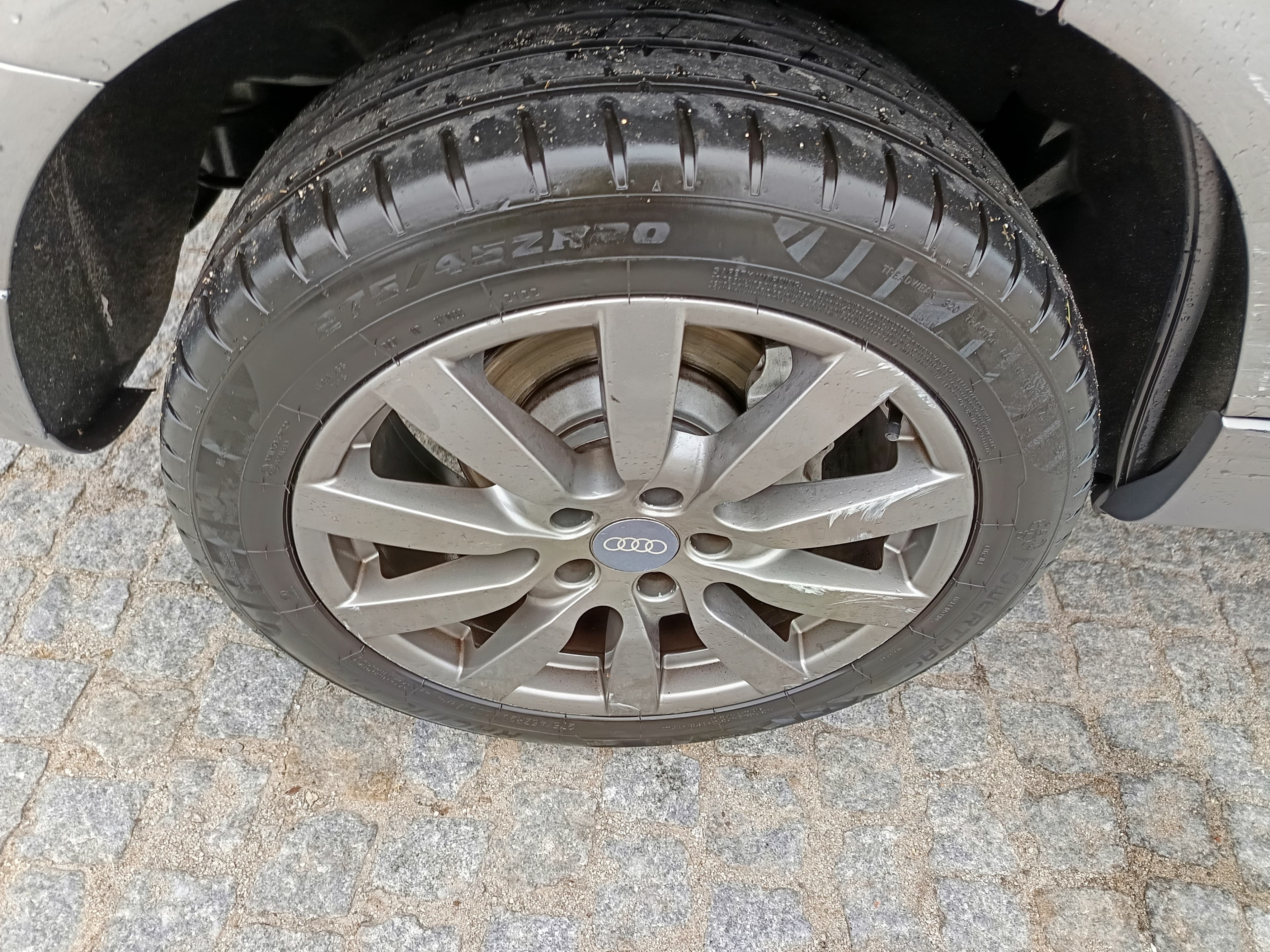 Audi Q7 · Ano 2010 — imagem 18