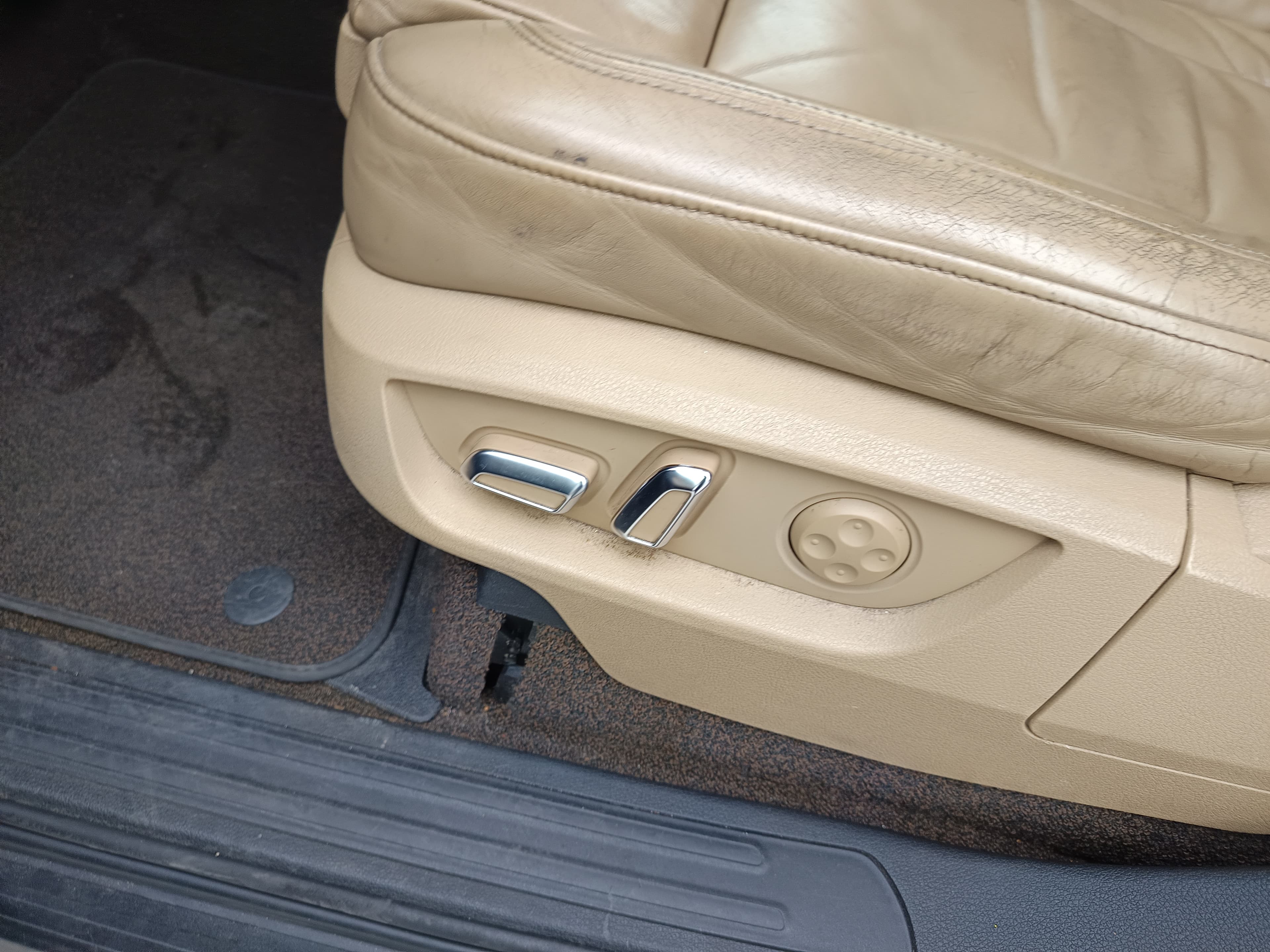 Audi Q7 · Ano 2010 — imagem 51
